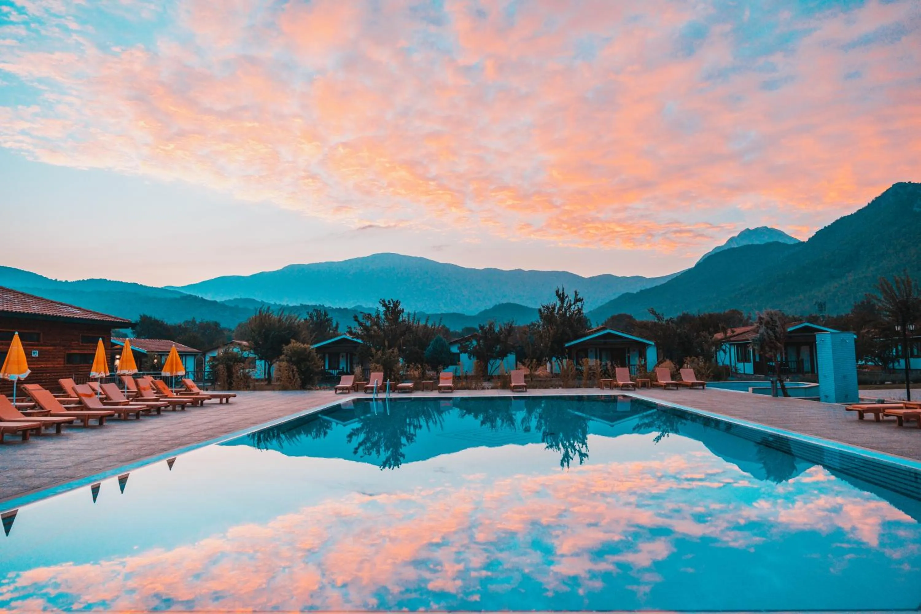 Pool view in Enso Inn
