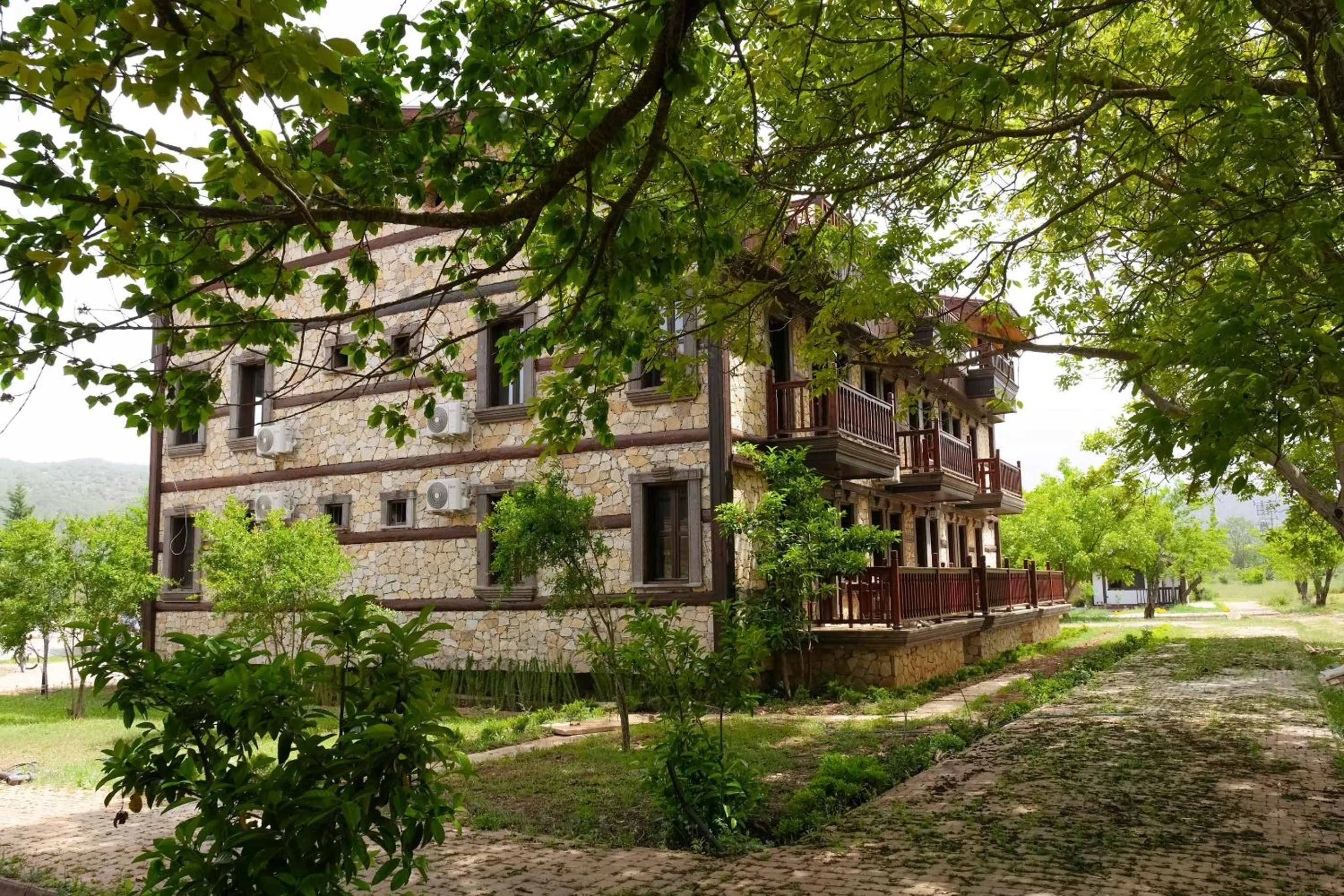 Property building in Enso Inn