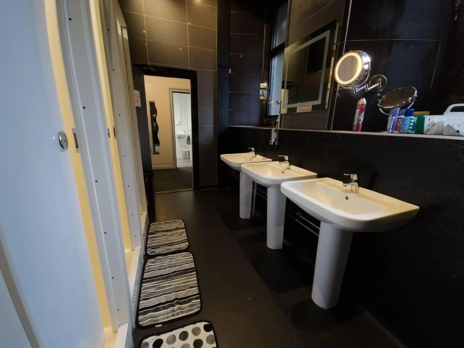 Bathroom in Belford Hostel