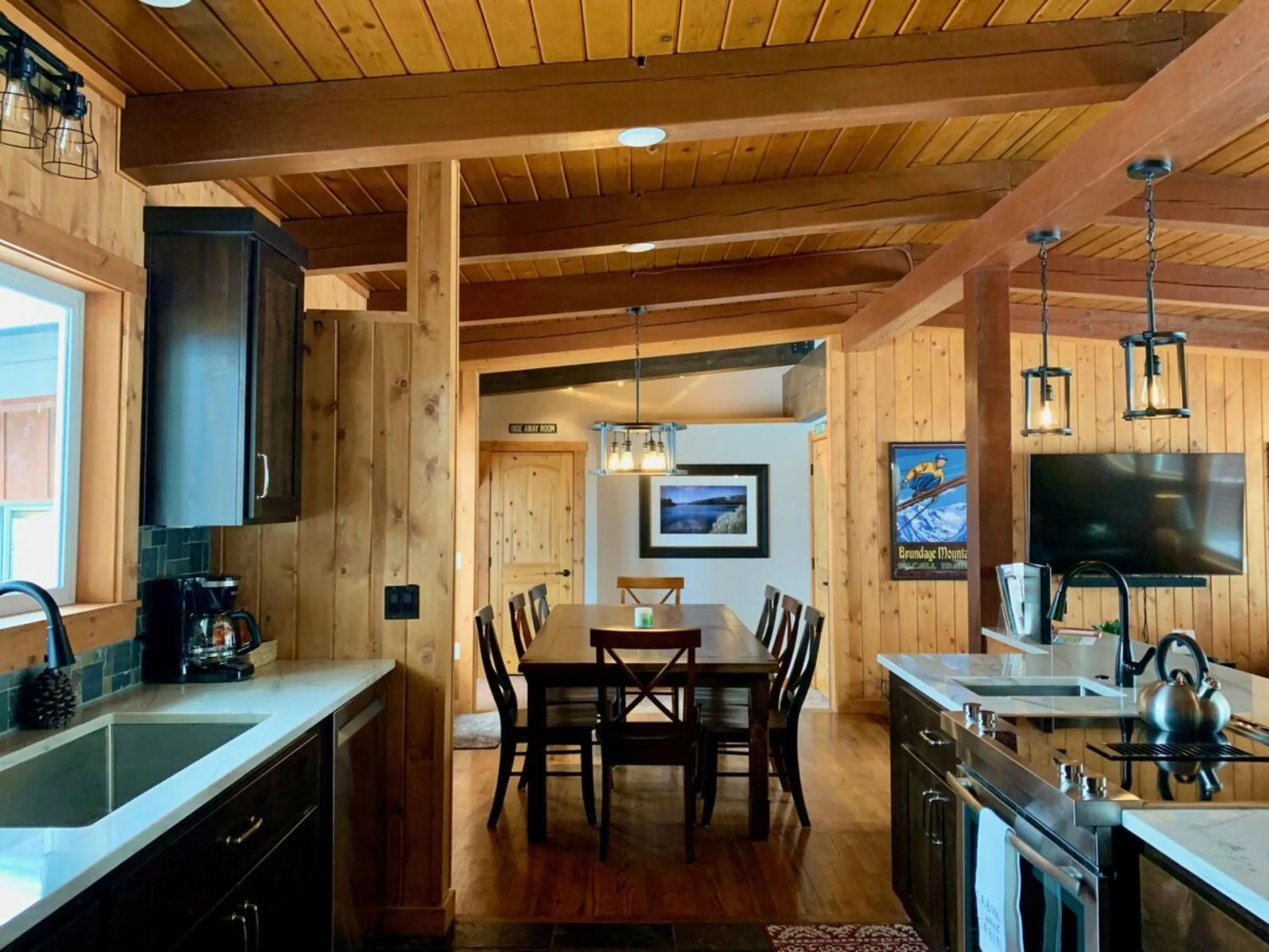 Kitchen or kitchenette in Just For Fun by Casago McCall - Donerightmanagement