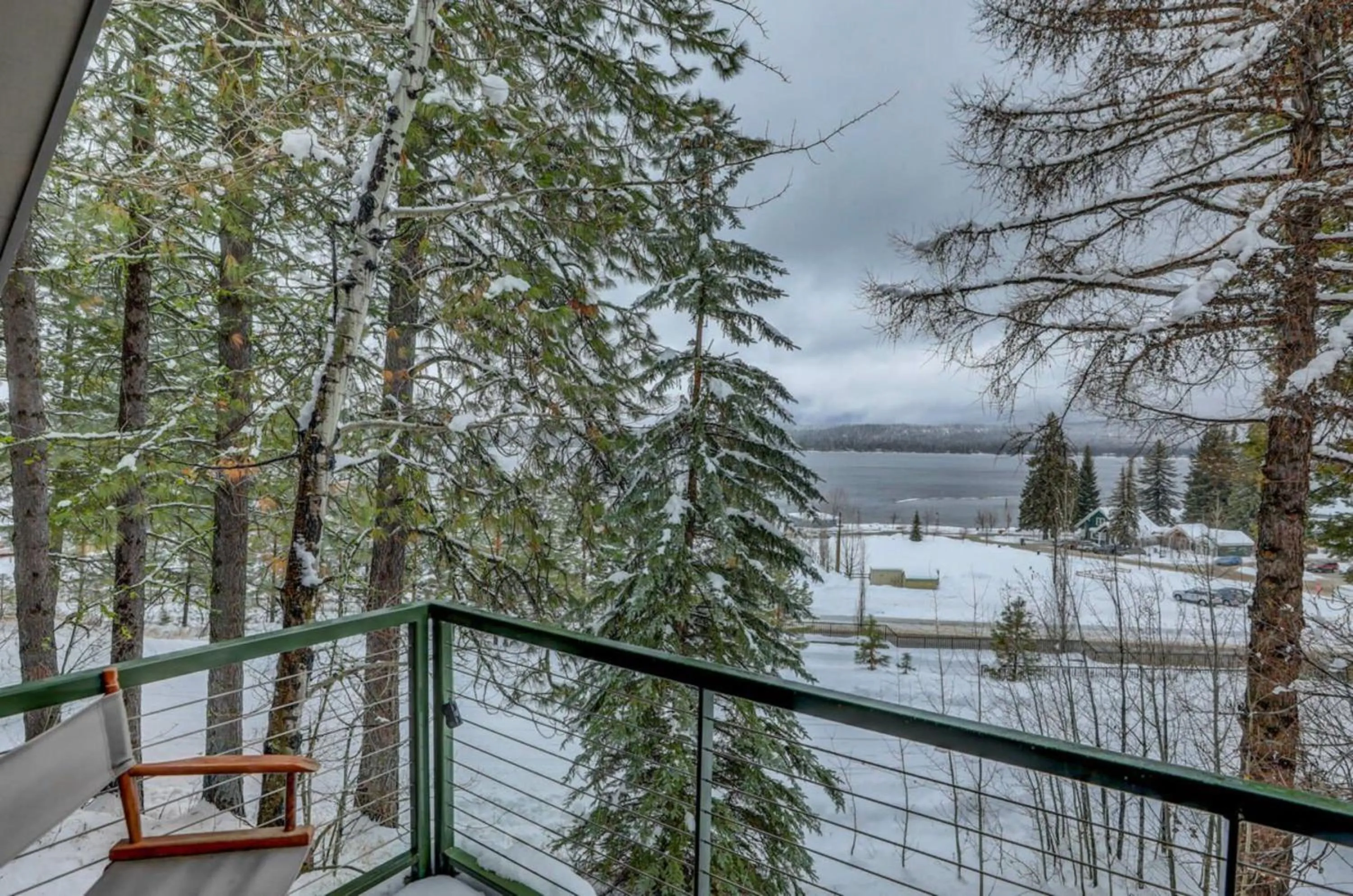 Balcony/Terrace in Mackinaw Manor by Casago McCall - Donerightmanagement