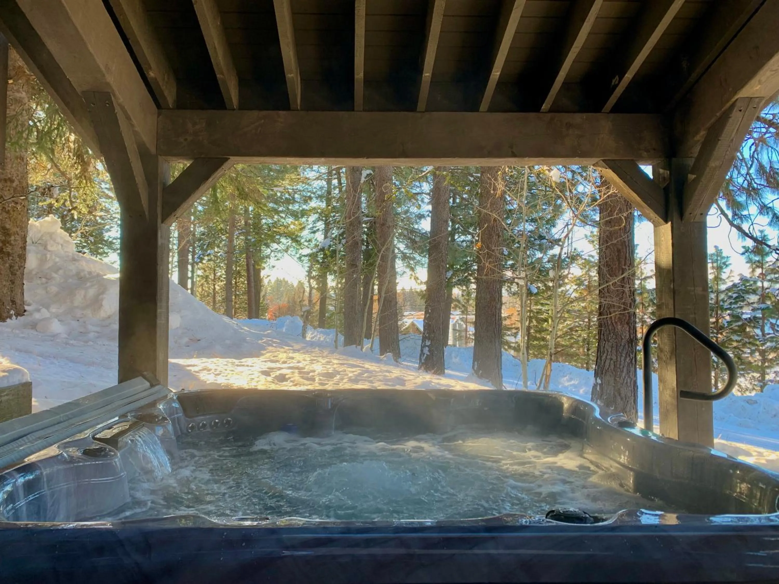 Mackinaw Manor by Casago McCall - Donerightmanagement