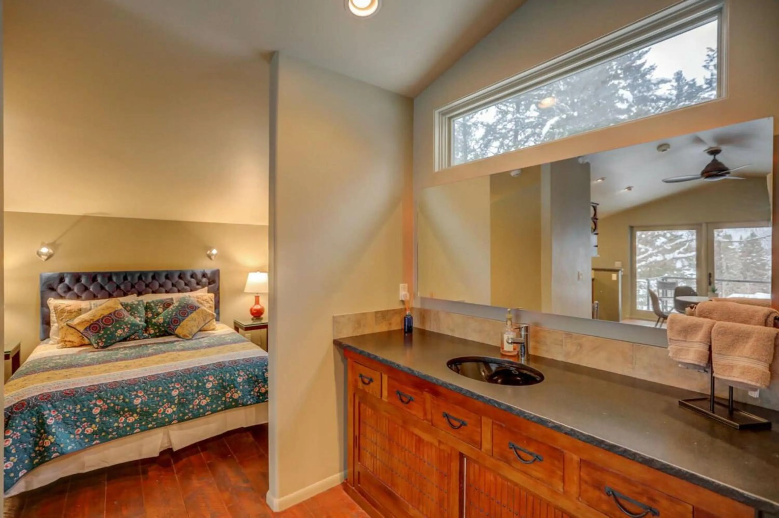 Bedroom, Bed in Mackinaw Manor by Casago McCall - Donerightmanagement