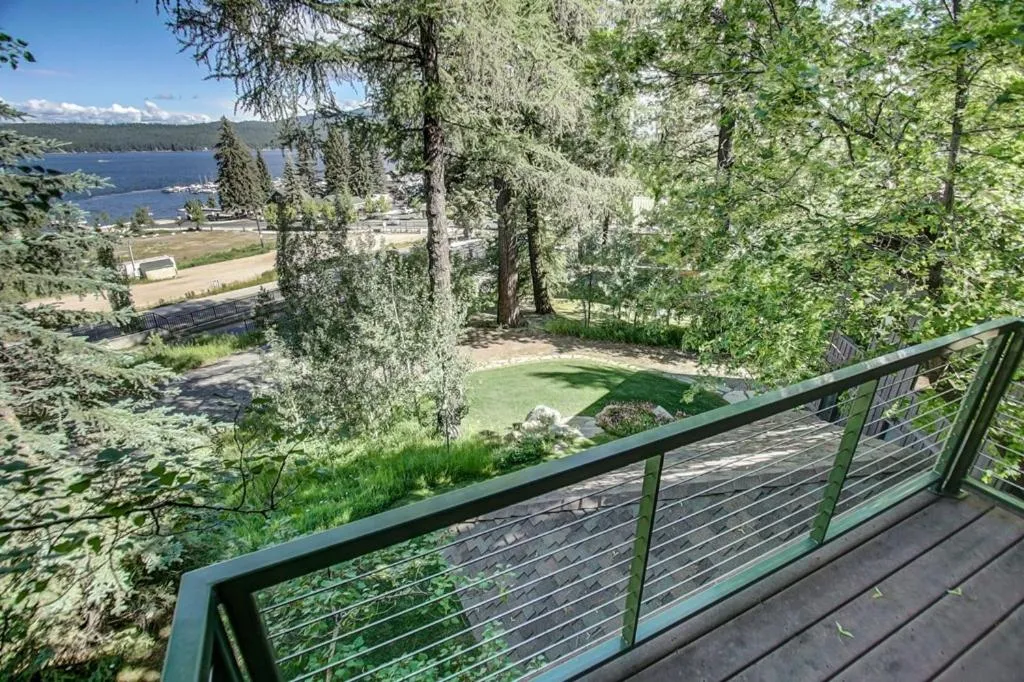 Mackinaw Manor by Casago McCall - Donerightmanagement