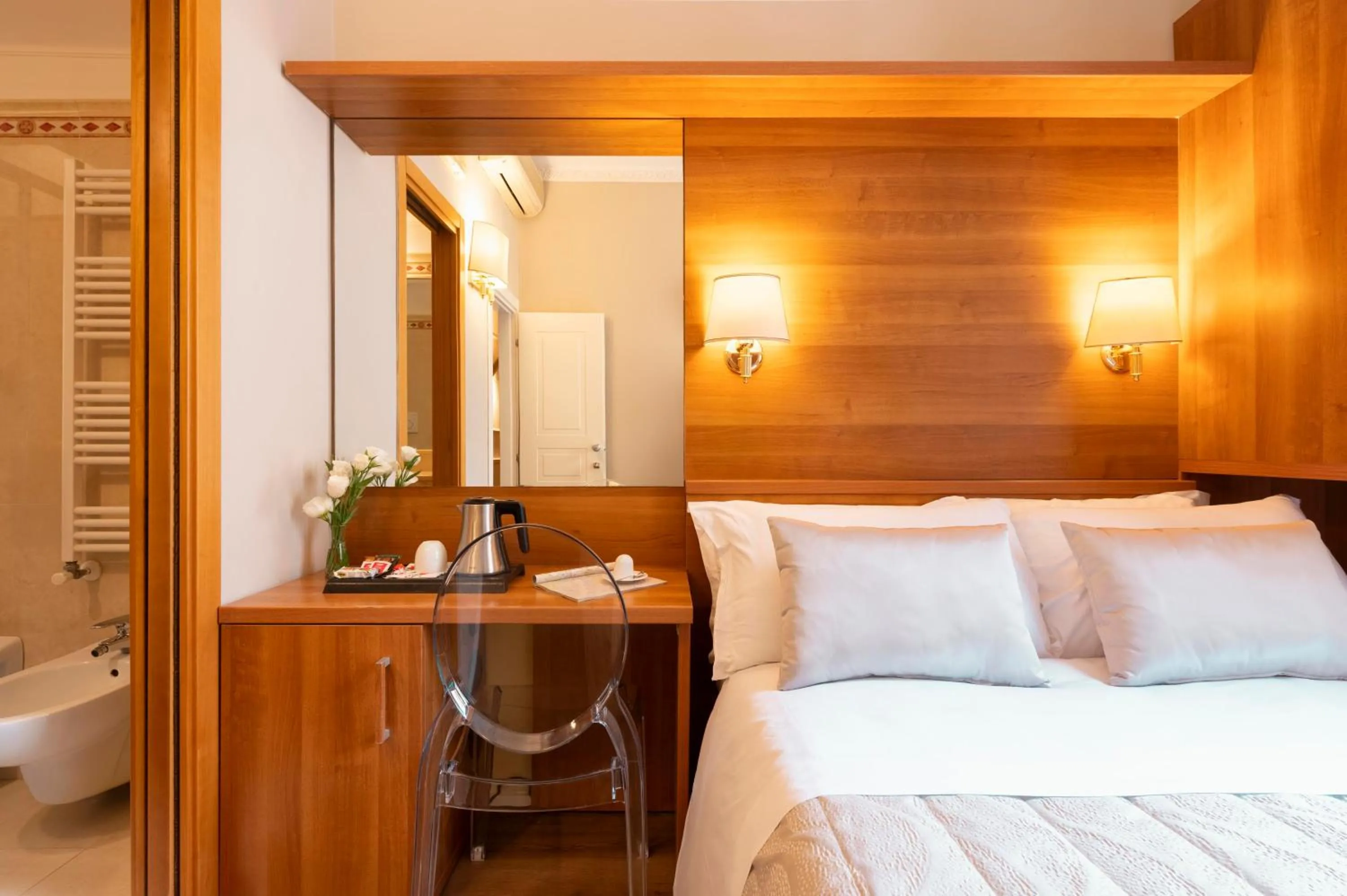 Toilet, Bed in Hotel Magic