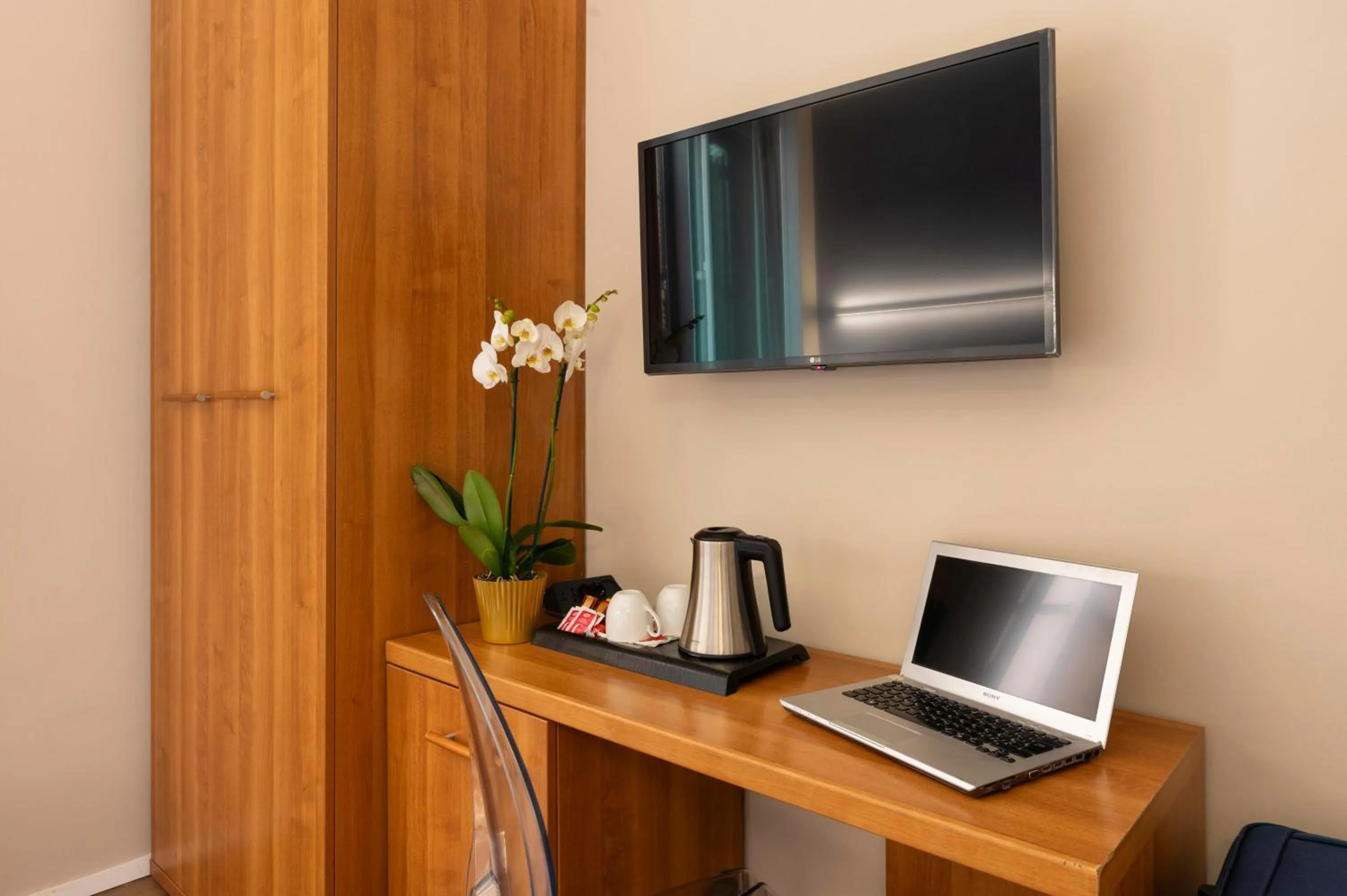 Coffee/tea facilities in Hotel Magic