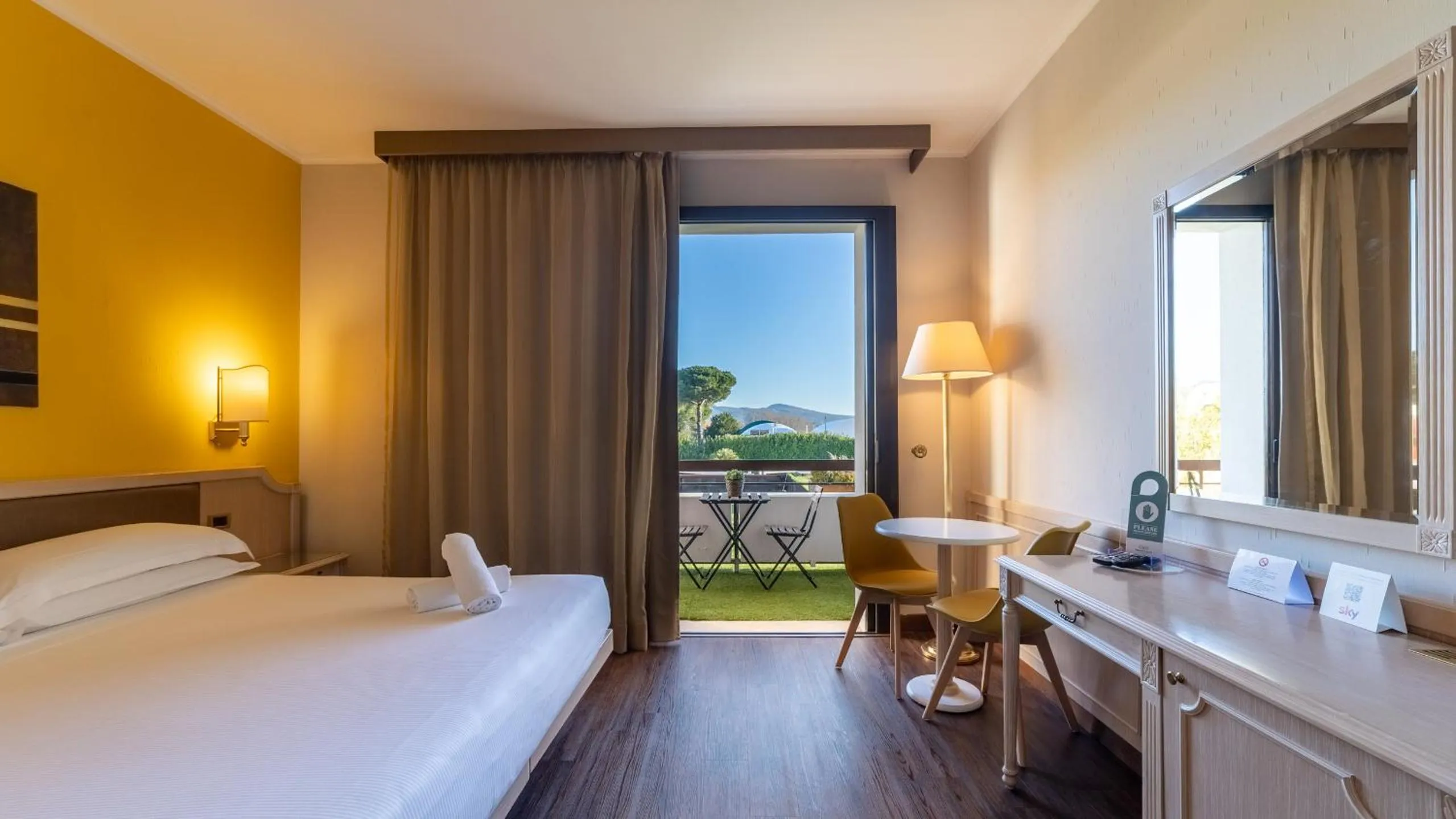 View (from property/room), Bed in Hotel Salus Terme - Adults Only