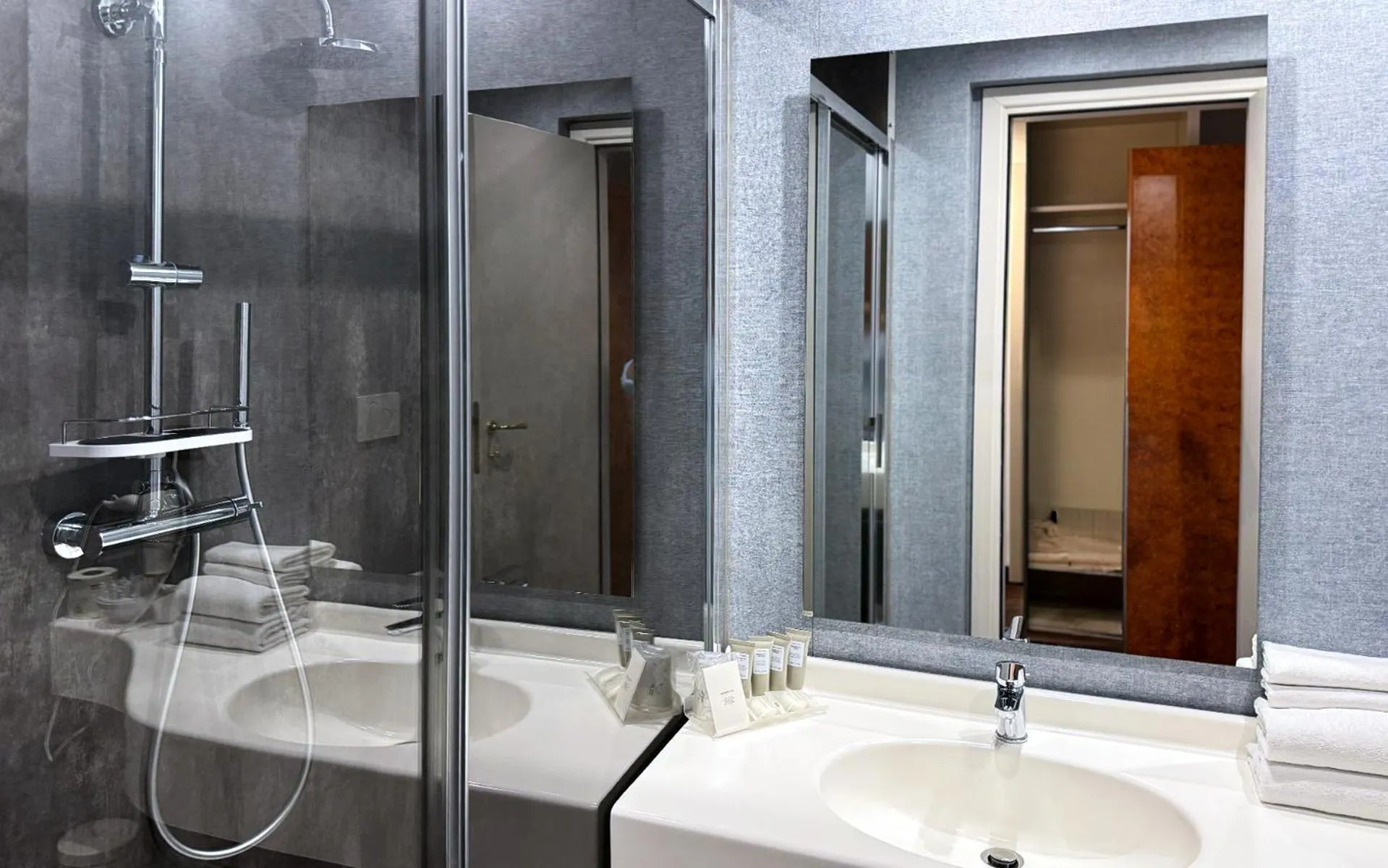 Bathroom in Hotel Salus Terme - Adults Only