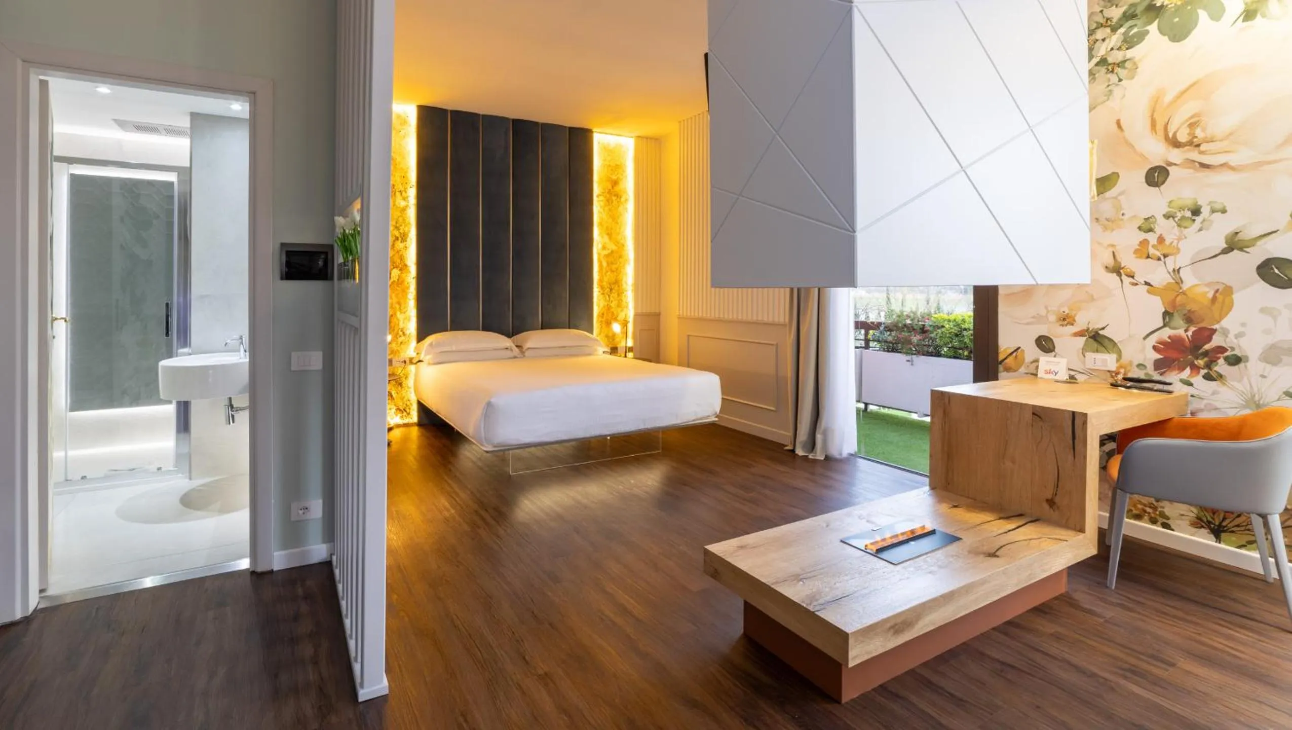 Photo of the whole room, Bed in Hotel Salus Terme - Adults Only