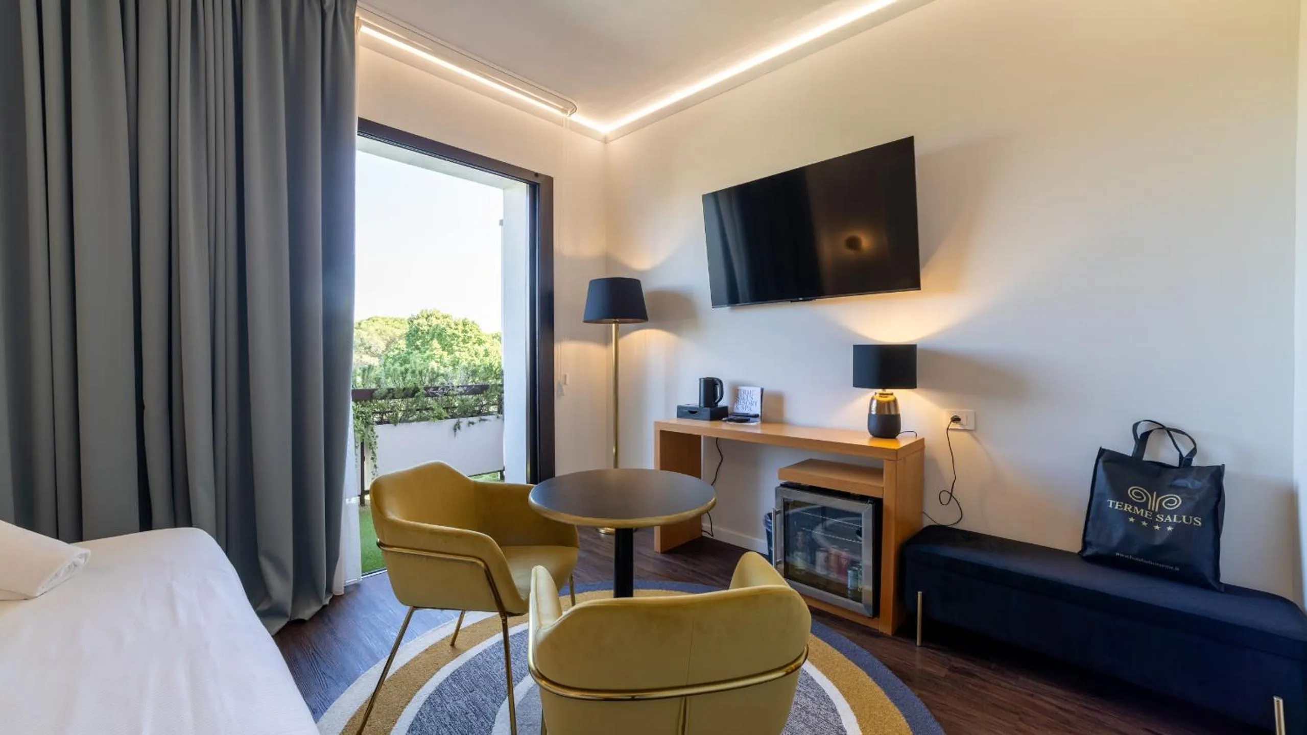 TV and multimedia, Bed in Hotel Salus Terme - Adults Only