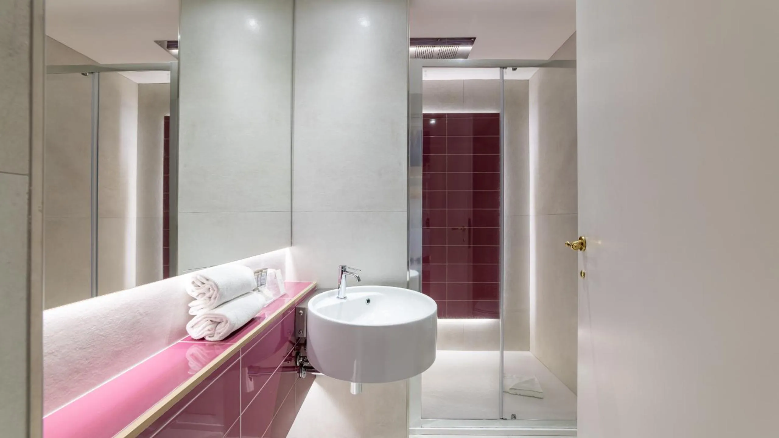 Shower in Hotel Salus Terme - Adults Only