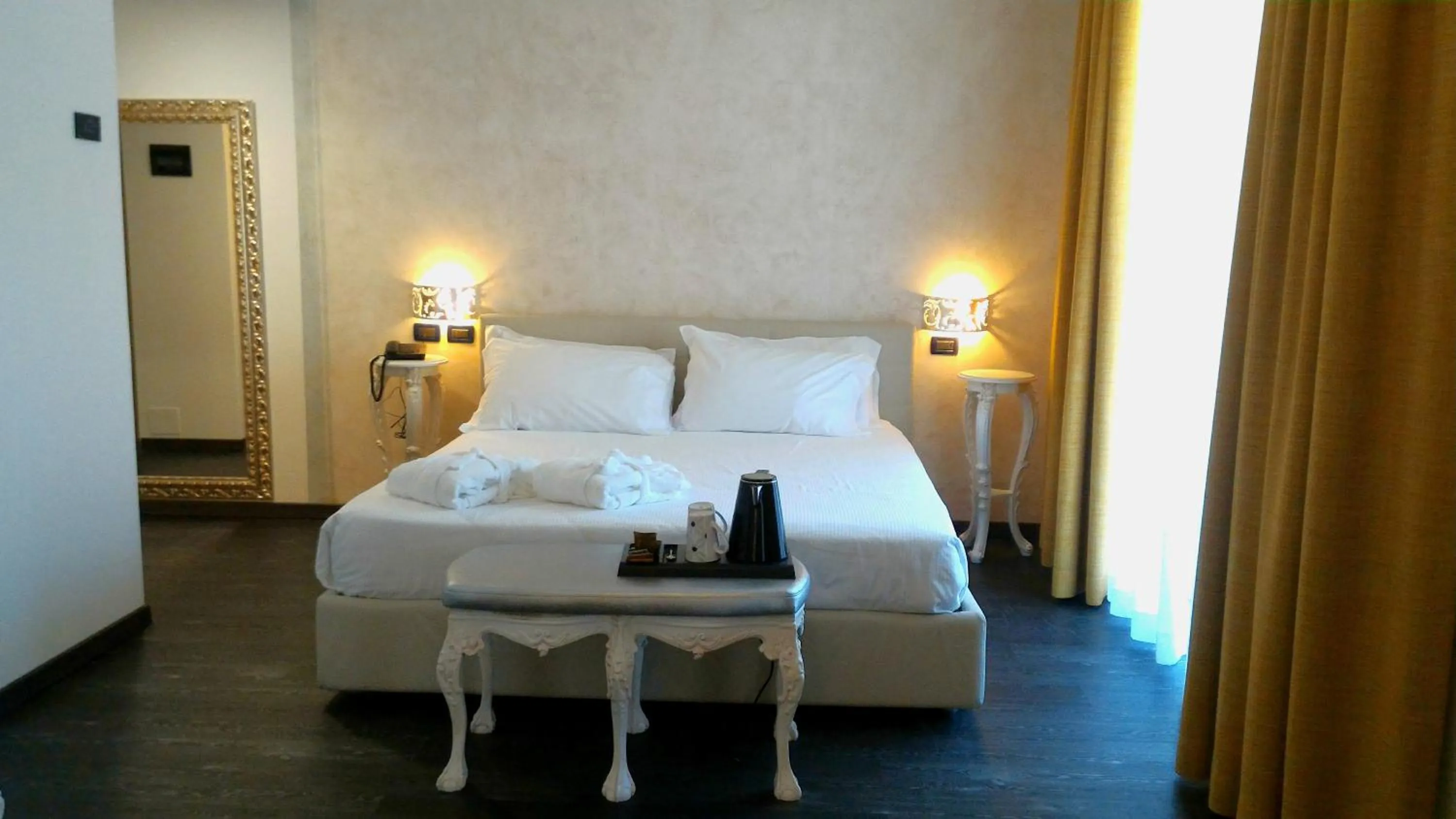 Bed in Fantinello Hotel