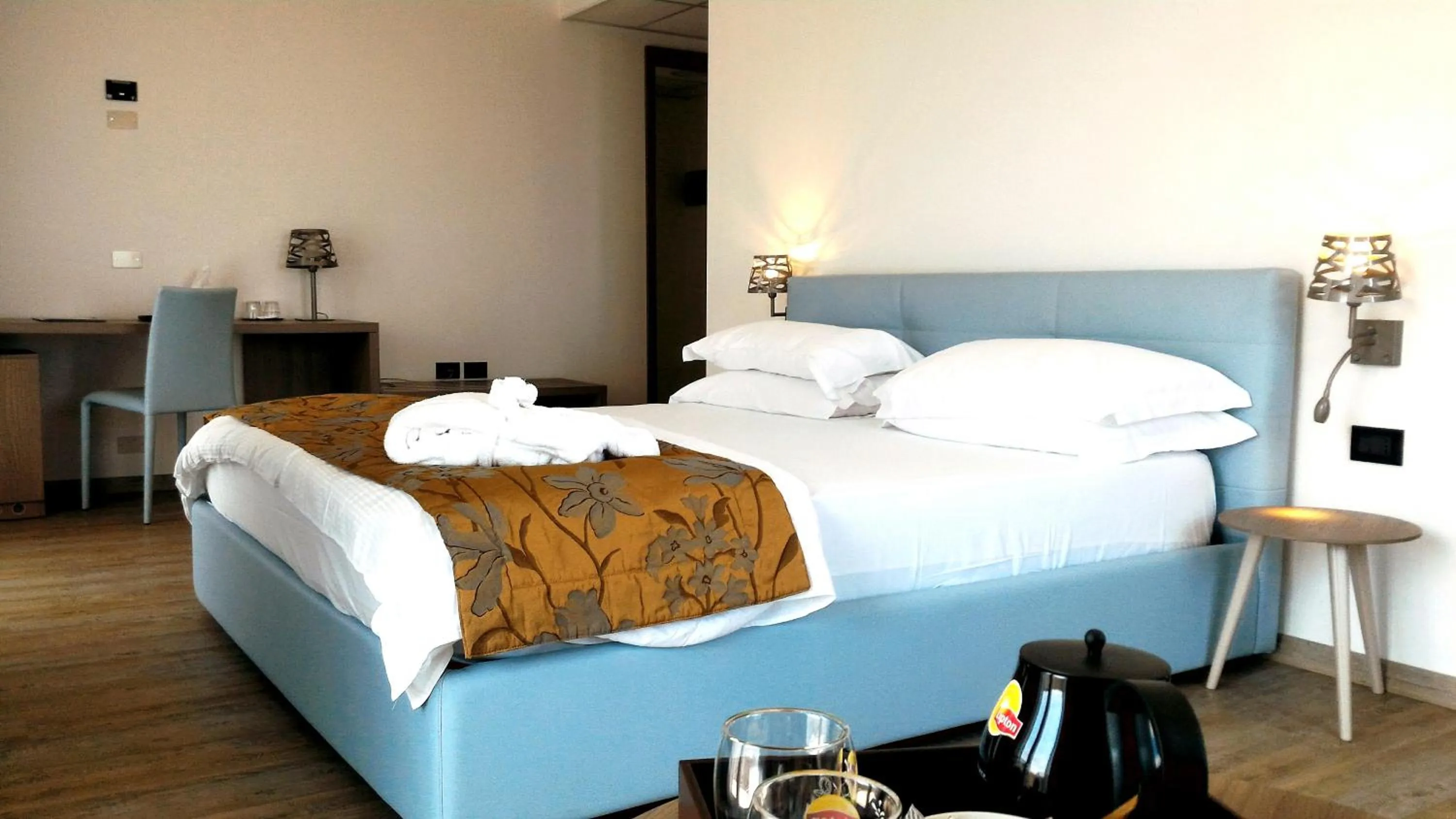 Bed in Fantinello Hotel