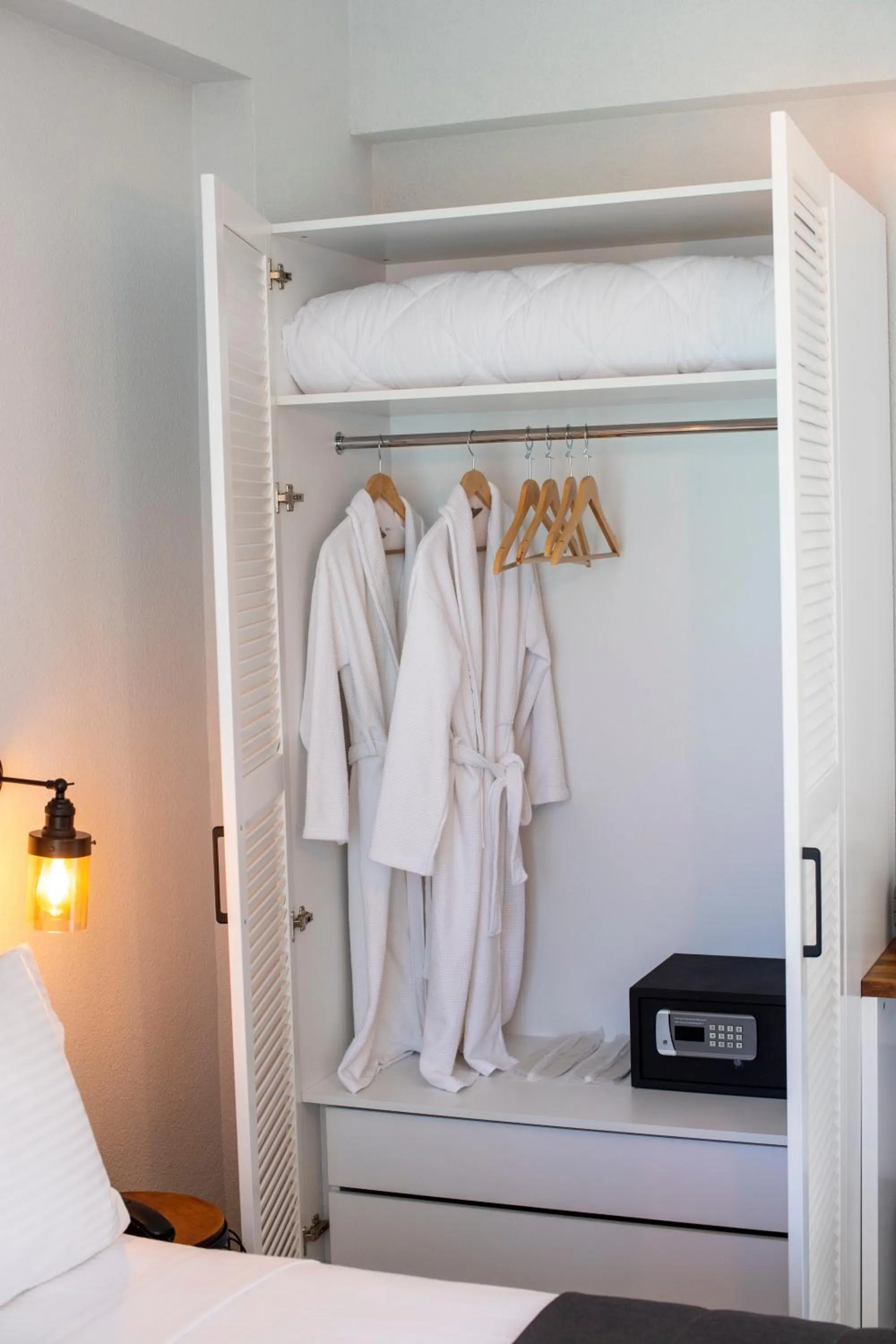 wardrobe, Bed in Primus Alacati Adult Only