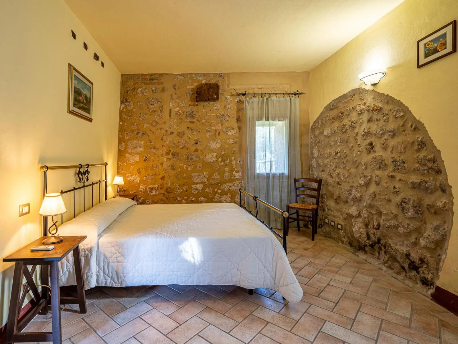 Bed in Antico Borgo Poggiarello
