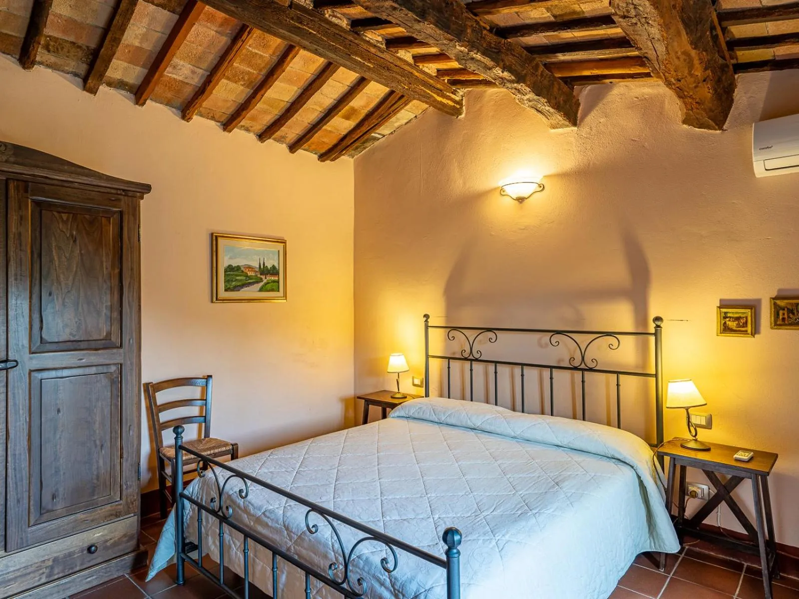 Bed in Antico Borgo Poggiarello