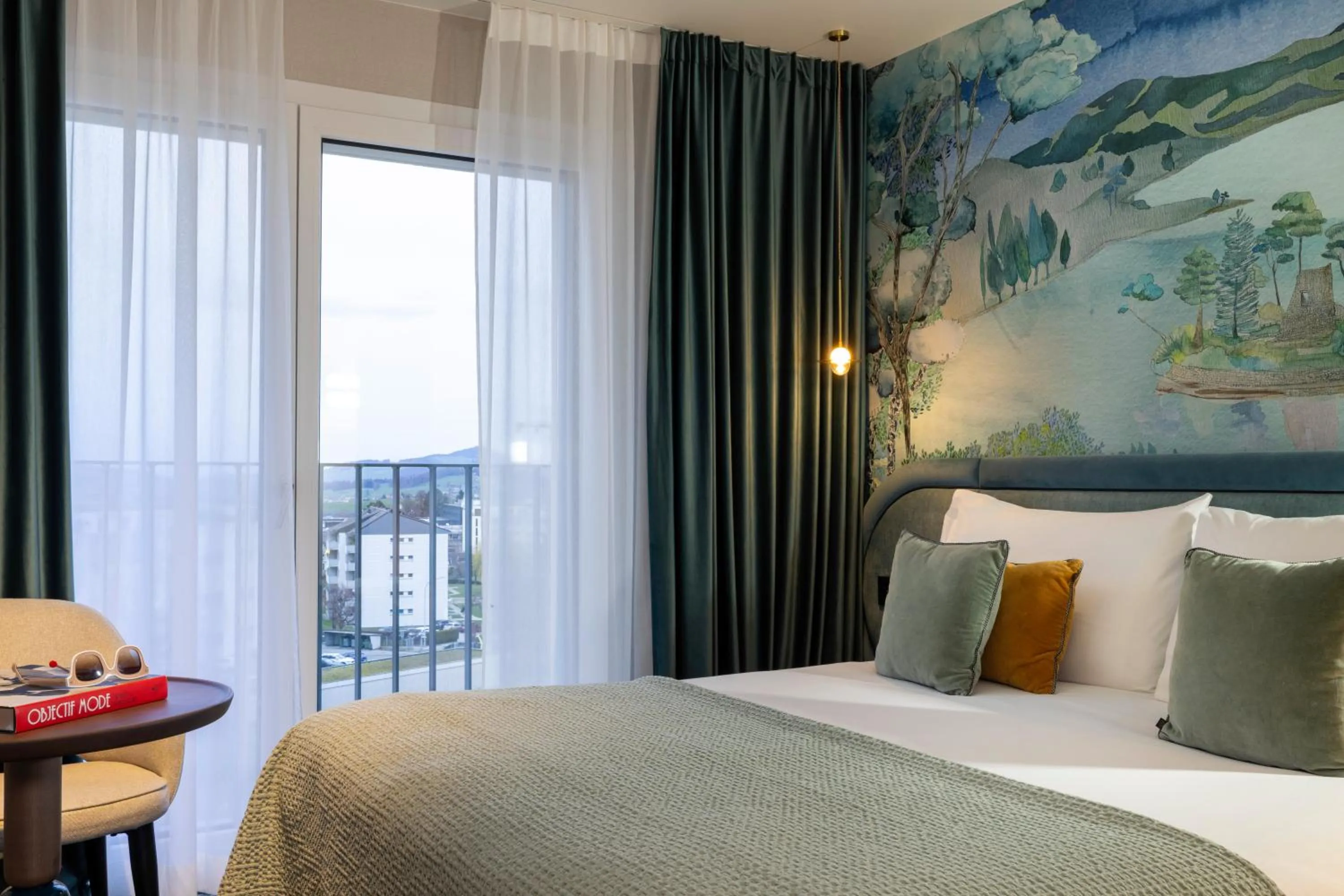 Photo of the whole room, Bed in Hotel D Bulle - La Gruyère