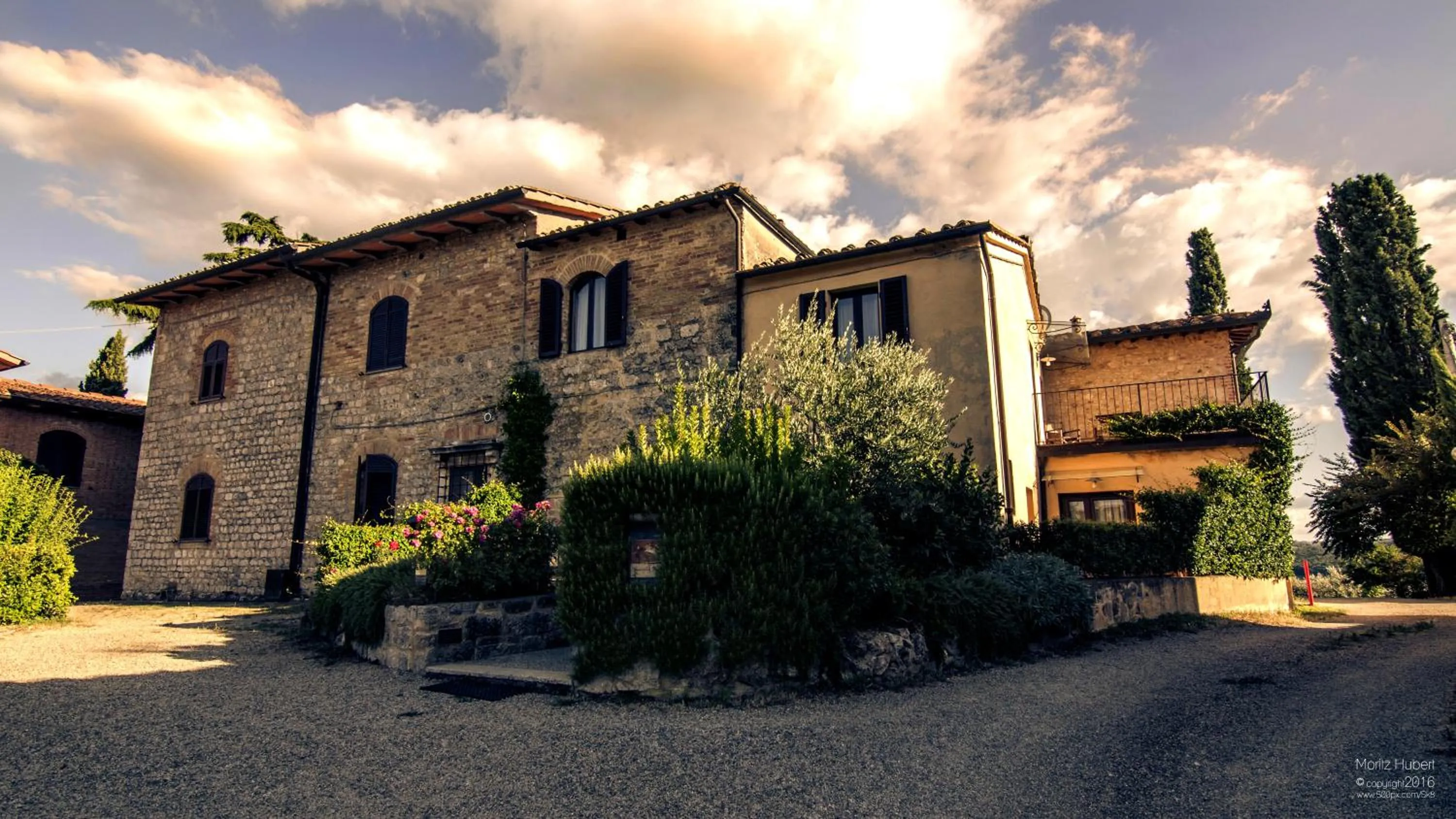 Property building in Locanda Viani