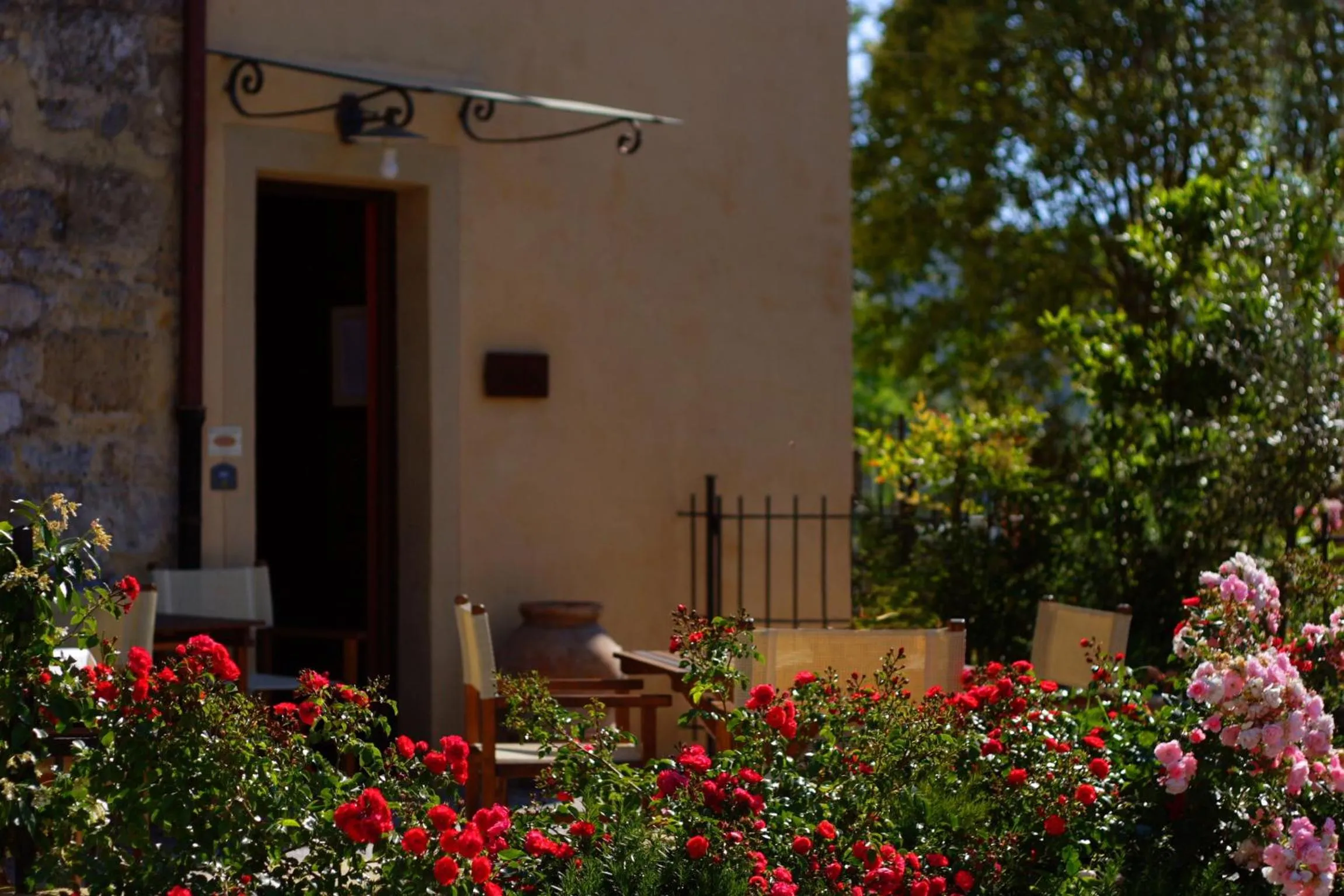 Facade/entrance in Locanda Viani