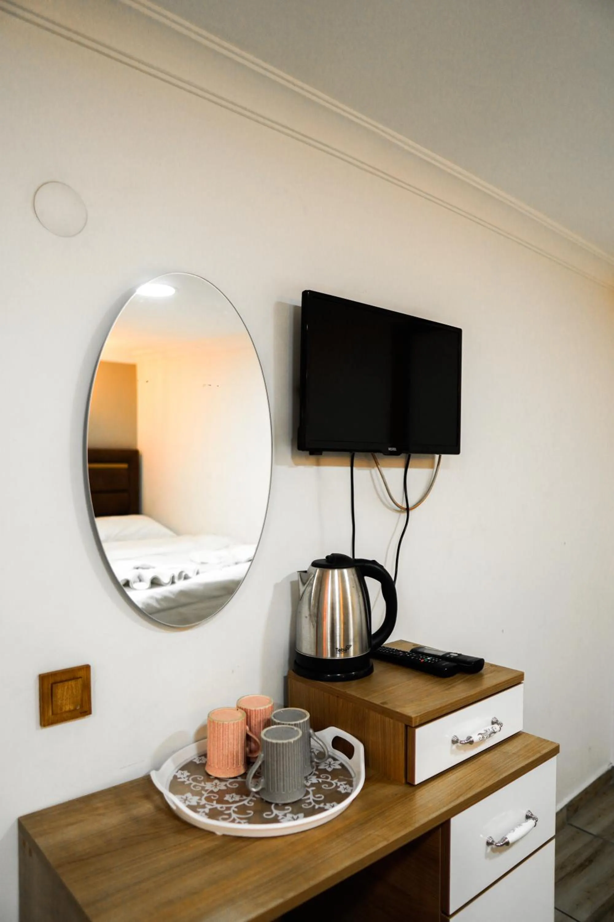 TV and multimedia in LAOS OTEL