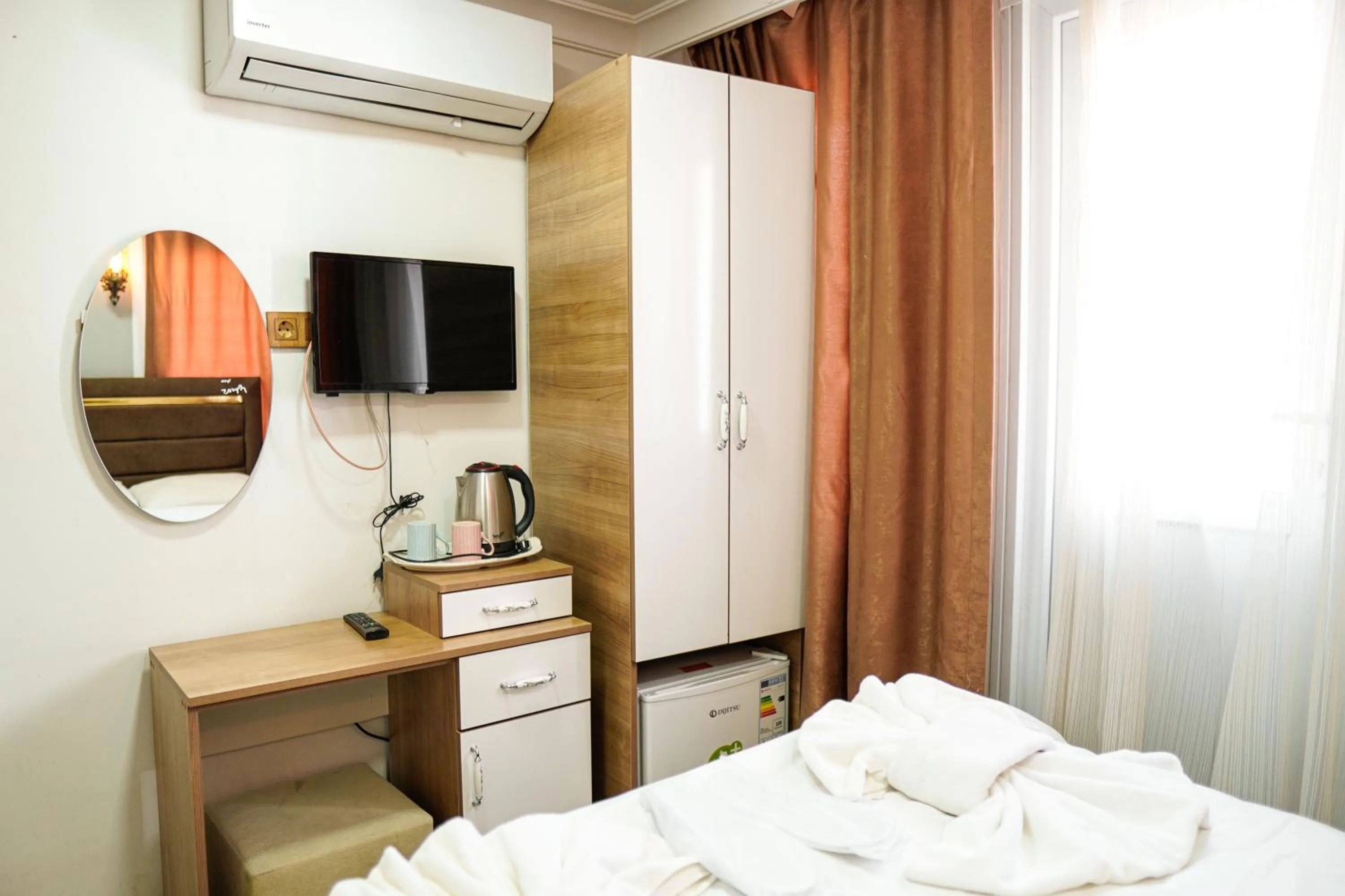 TV and multimedia, Bed in LAOS OTEL