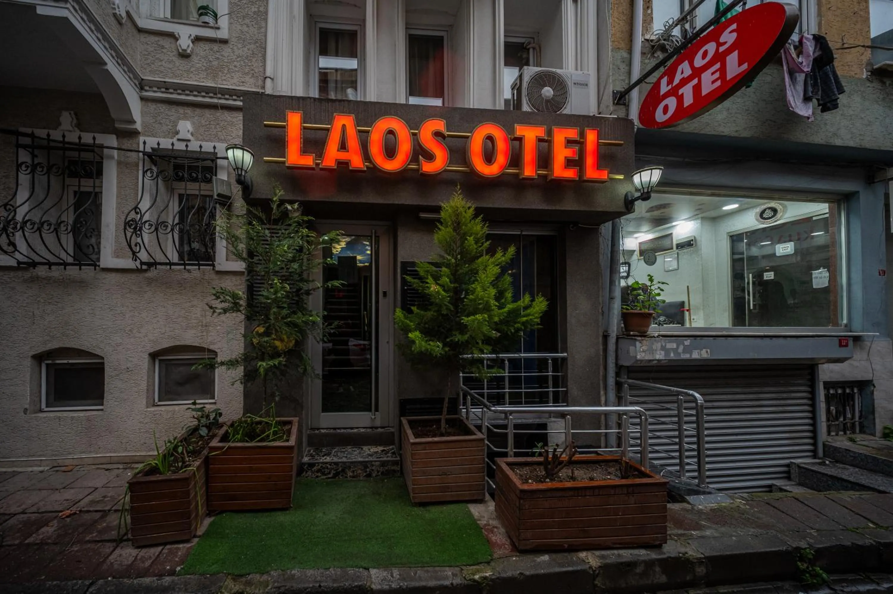 LAOS OTEL