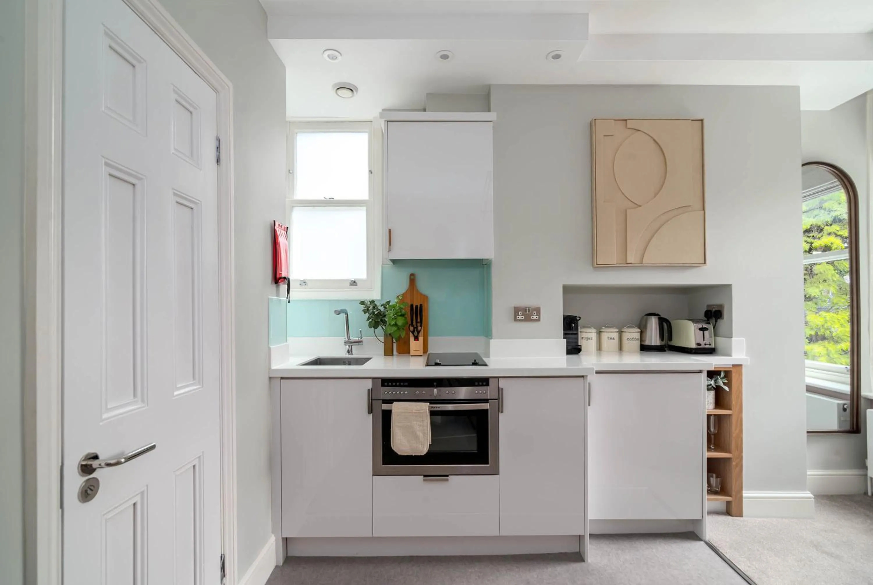 Kitchen or kitchenette in 5 Doughty Street - Urban Apartments