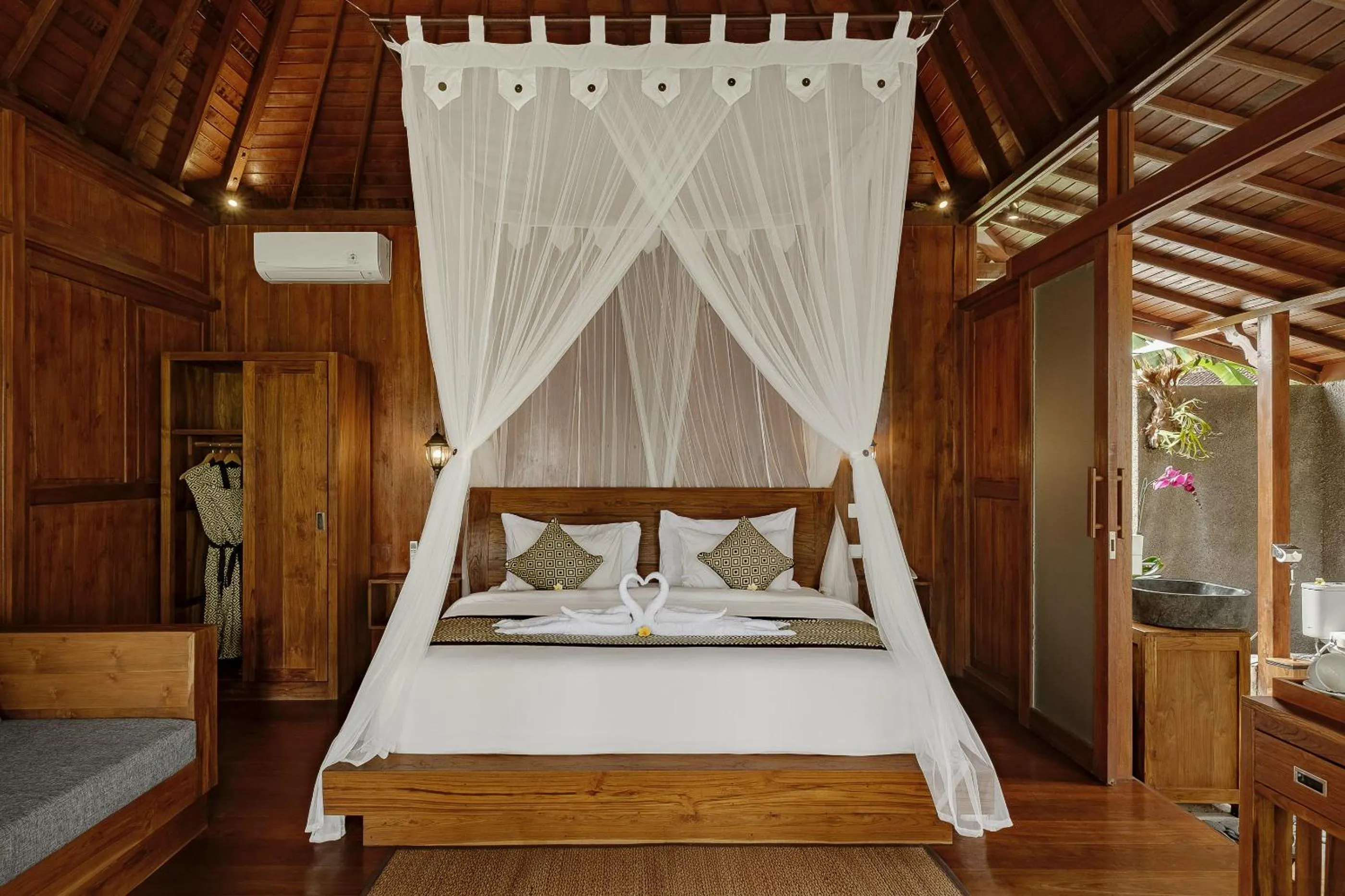 Bedroom, Bed in Anandari Ubud Villa