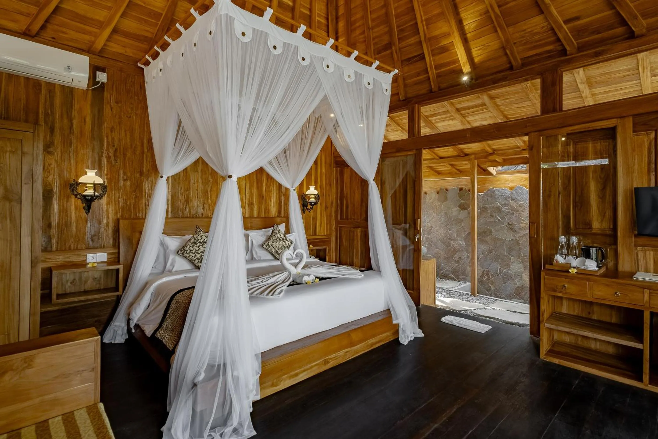 Bed in Anandari Ubud Villa