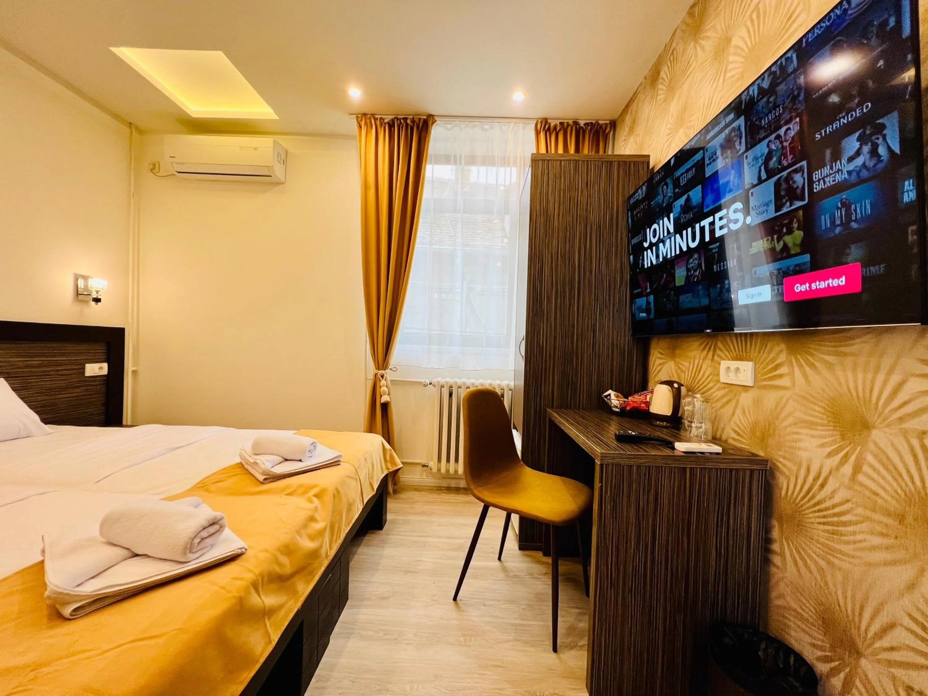 Bedroom, Bed in Side One Design Hotel Garni