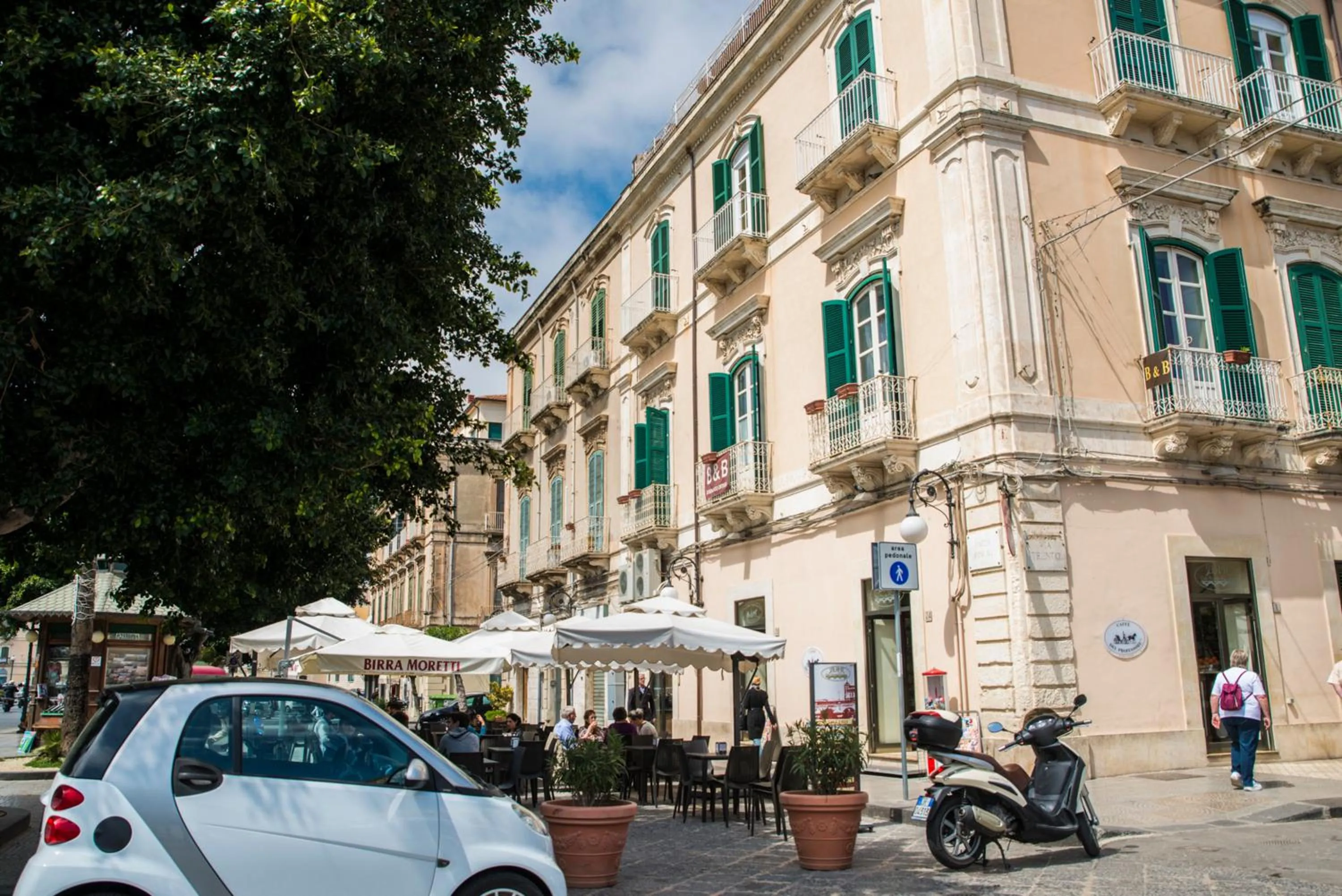 Property building in Sognando Ortigia