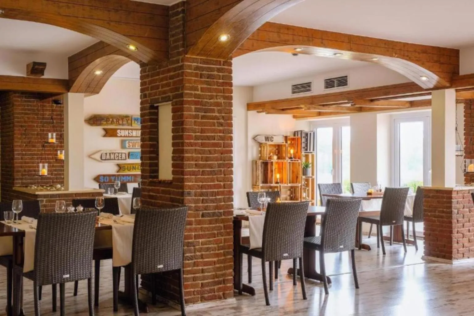 Restaurant/places to eat in Bernsteinsee Hotel and Ferien by Palette Resorts