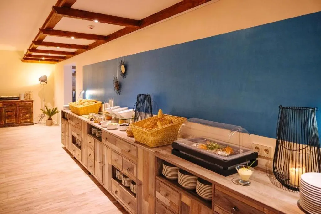 Buffet breakfast in Bernsteinsee Hotel&Ferien