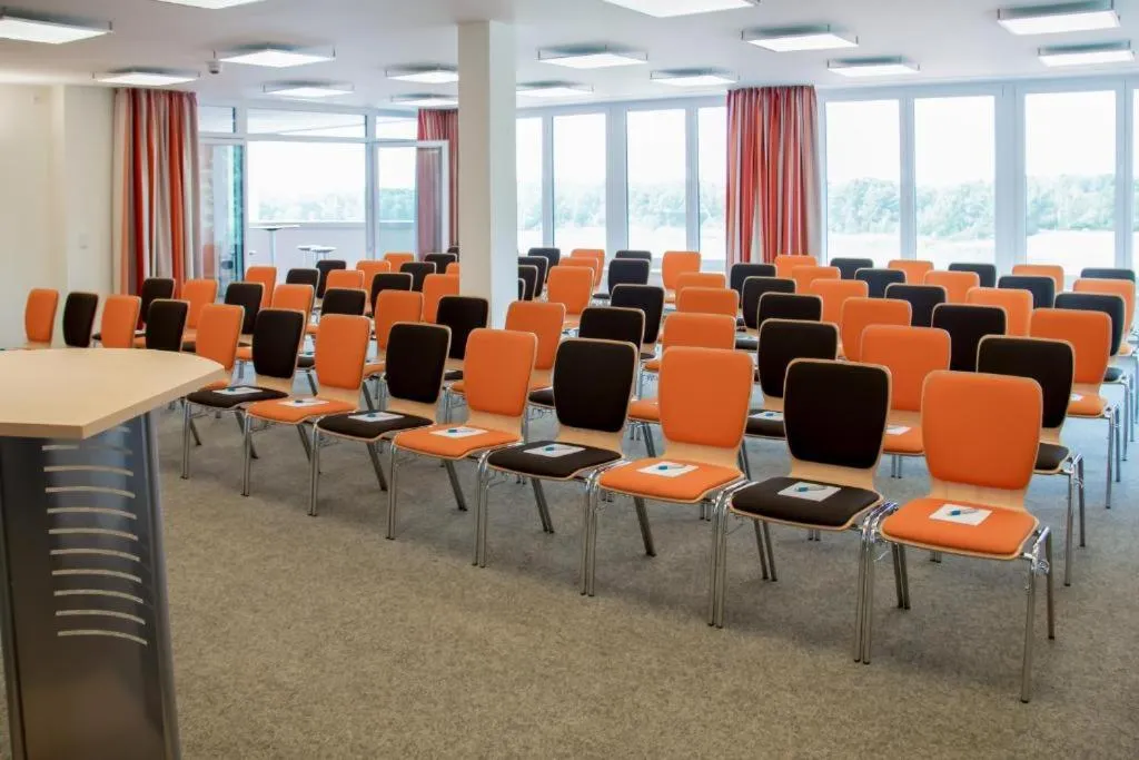 Meeting/conference room in Bernsteinsee Hotel&Ferien