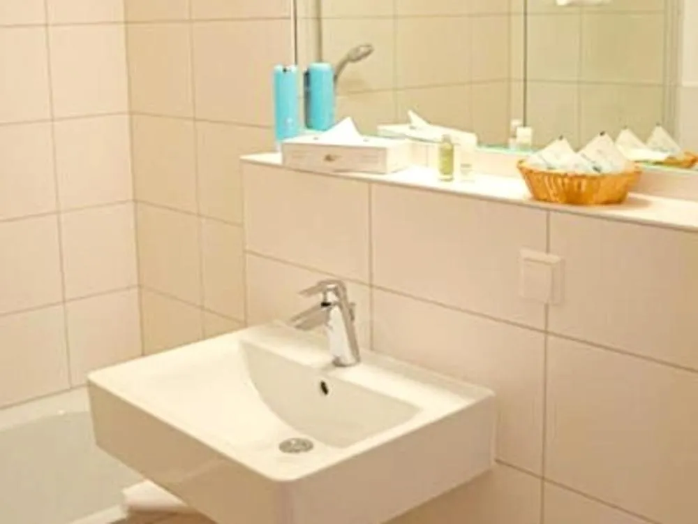 Bernsteinsee Hotel&Ferien