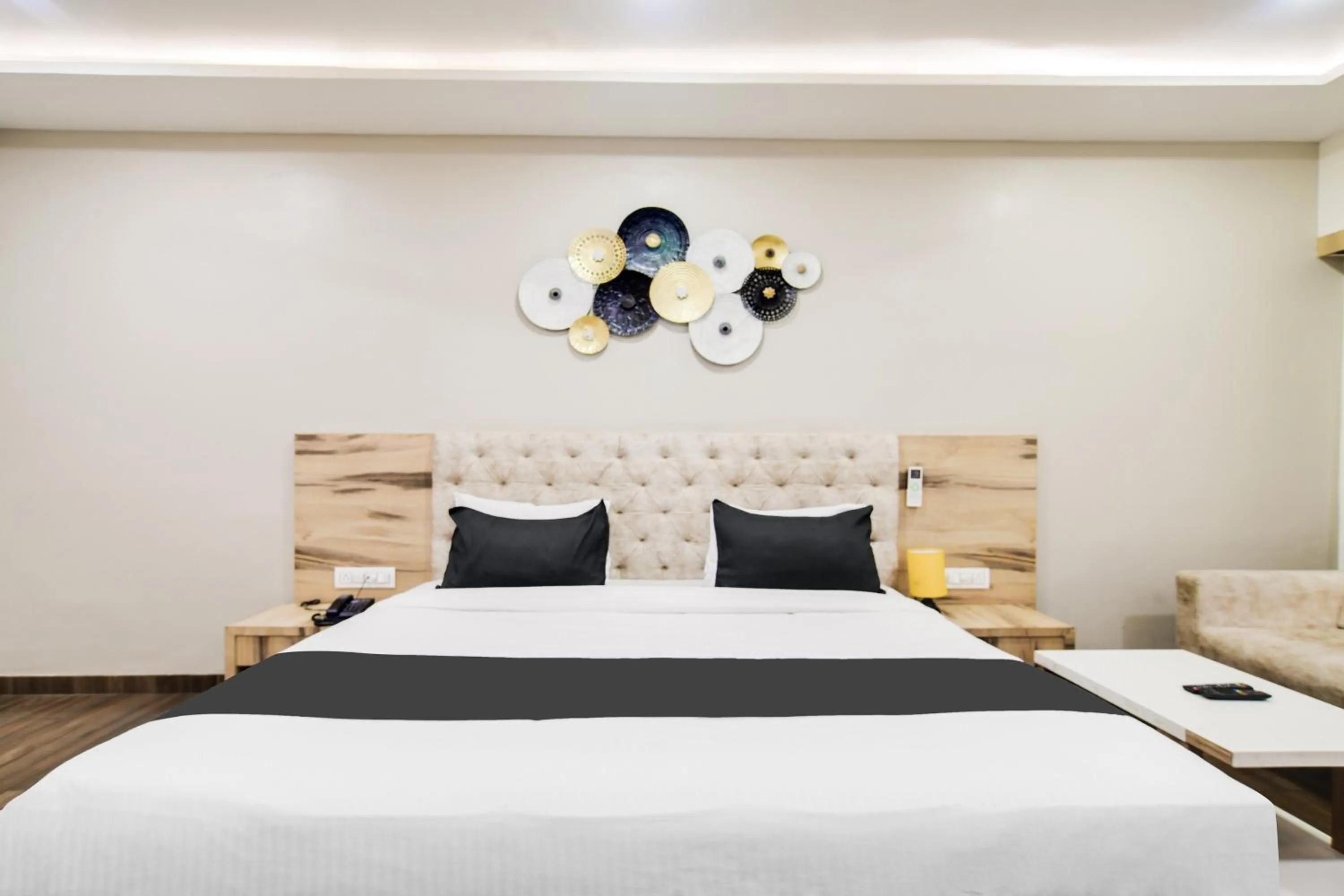 Bedroom, Bed in Townhouse Oak PTC Indore Junction