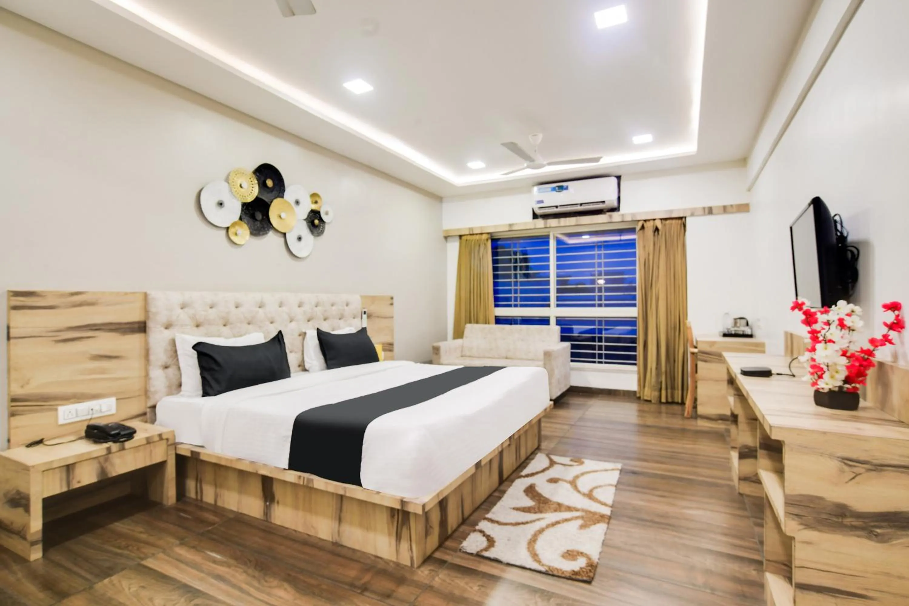 Bedroom, Bed in Townhouse Oak PTC Indore Junction