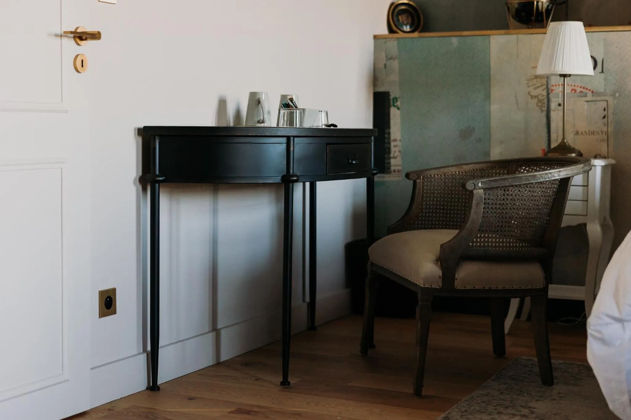 Bedroom in Château de Neyran chambre d'hôtes & Spa