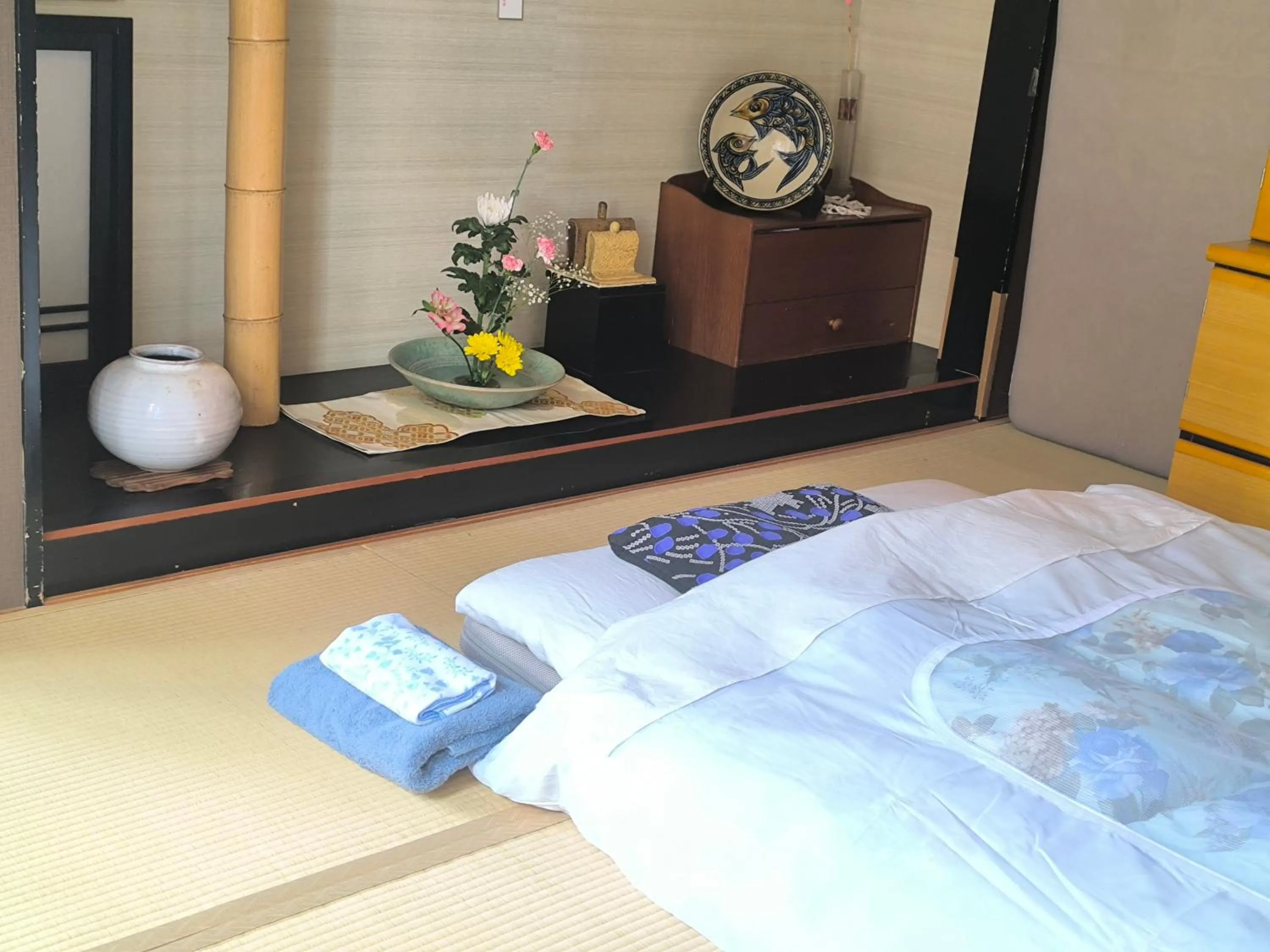 Property building, Bed in Sapporoの実家 B&B Yoshida