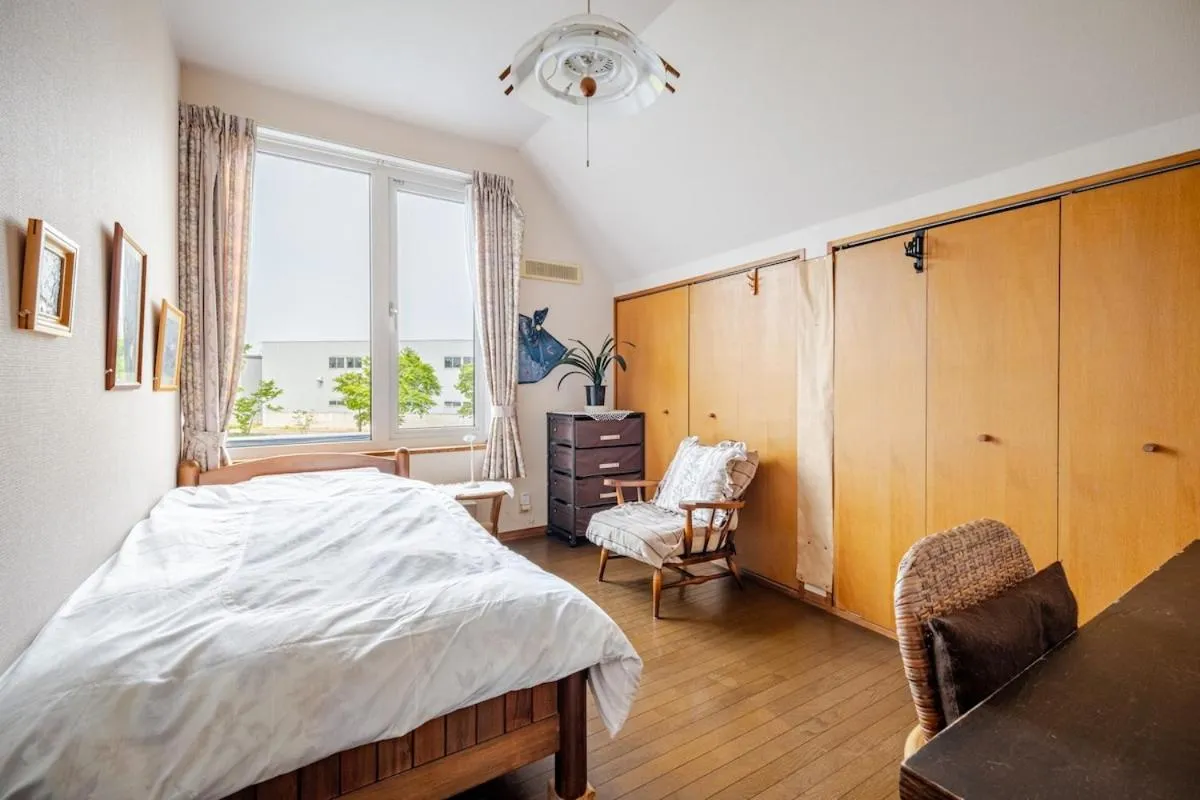Property building, Bed in Sapporoの実家 B&B Yoshida