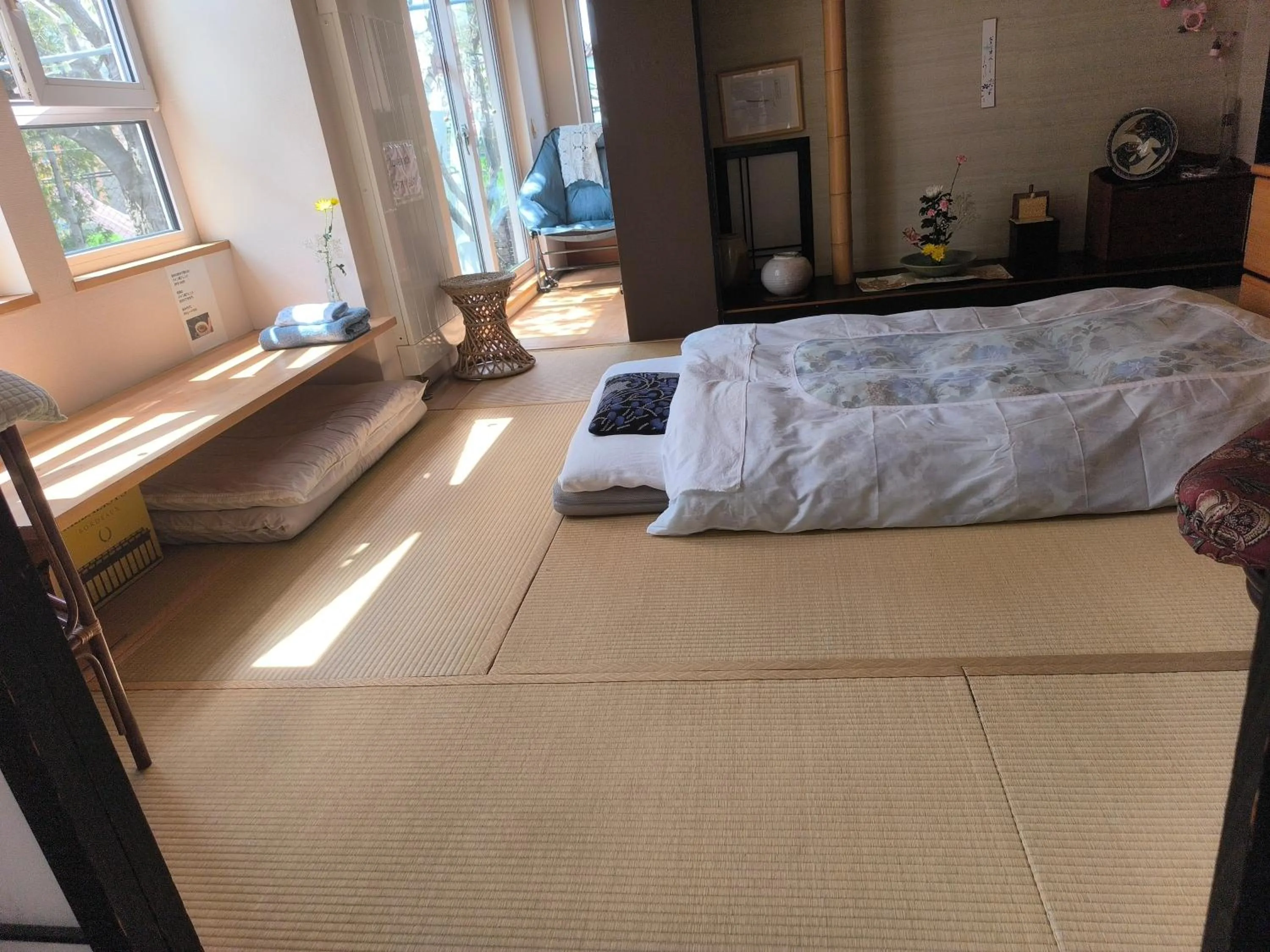 Property building, Bed in Sapporoの実家 B&B Yoshida