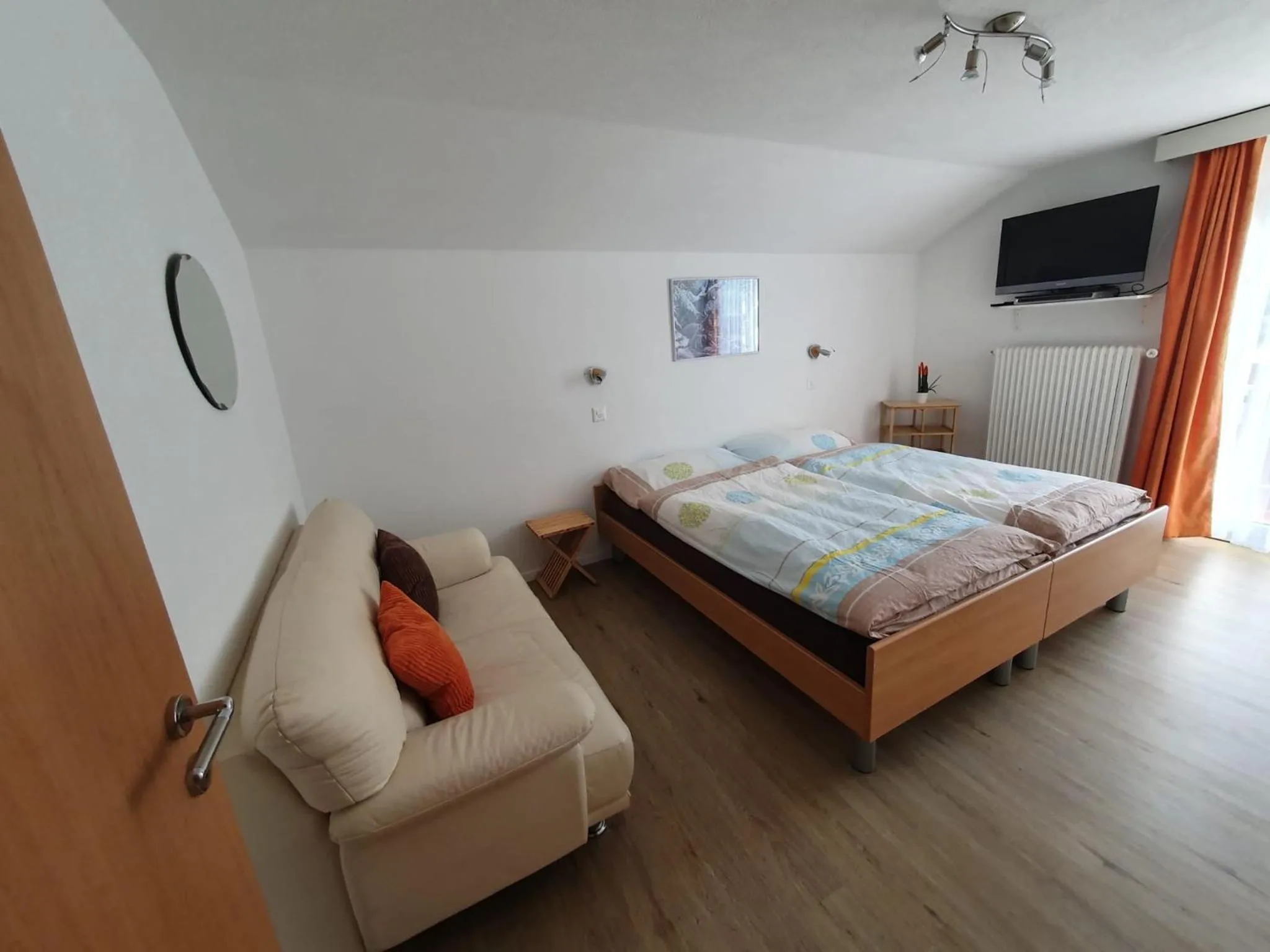 TV and multimedia, Bed in Apartmenthaus Holiday
