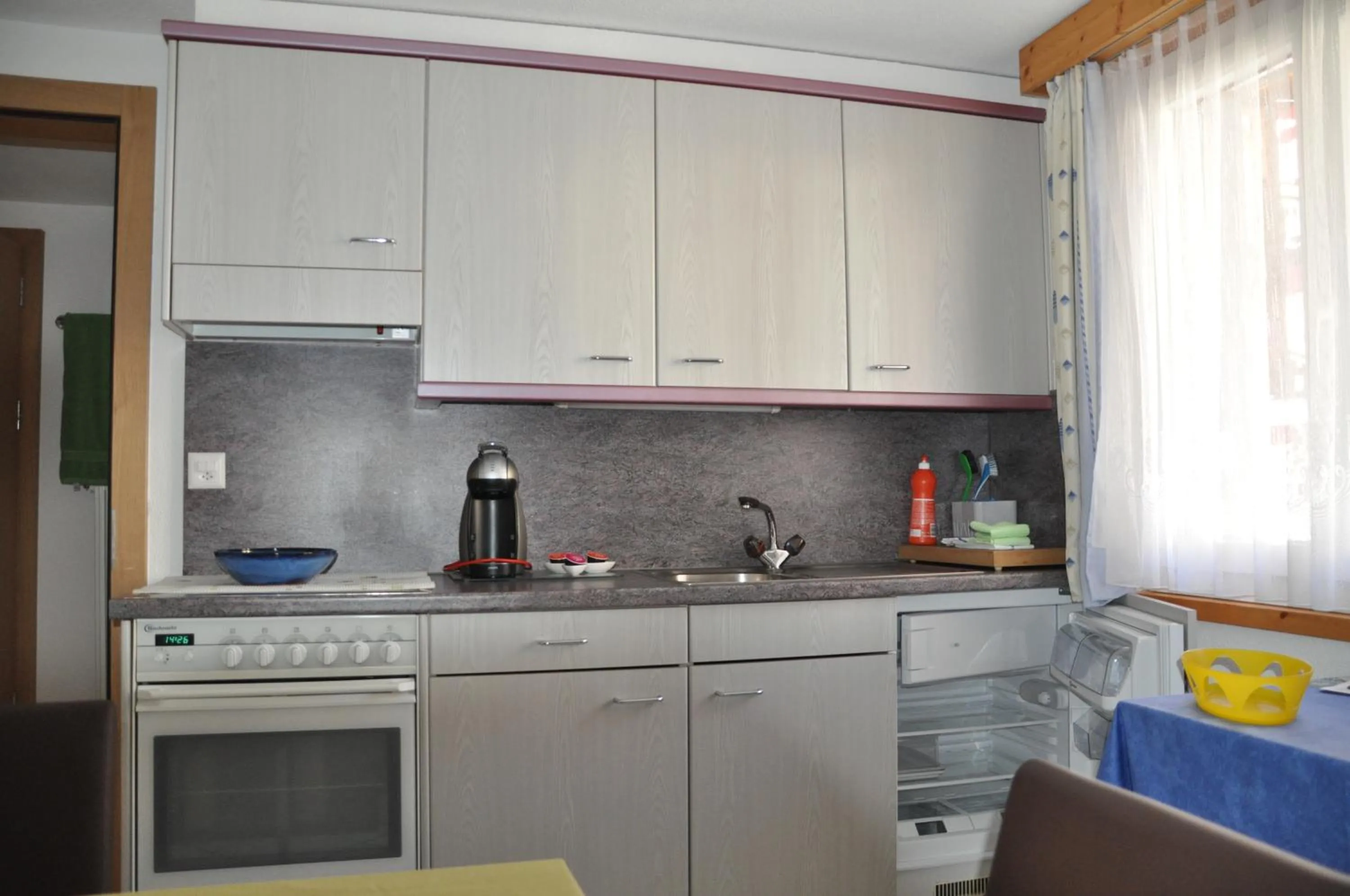 Kitchen or kitchenette in Apartmenthaus Holiday