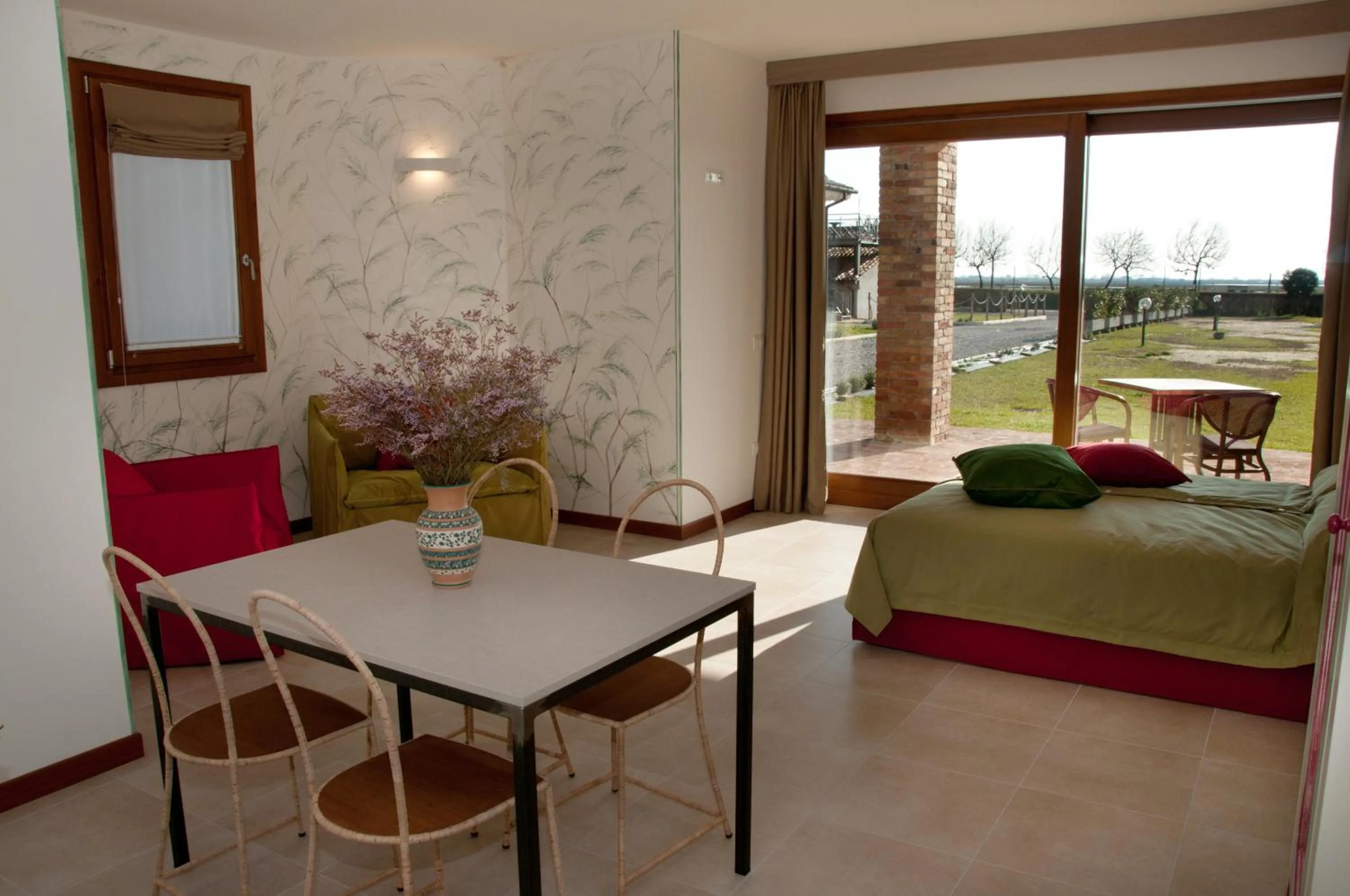 Garden, Bed in Agriturismo La Barena