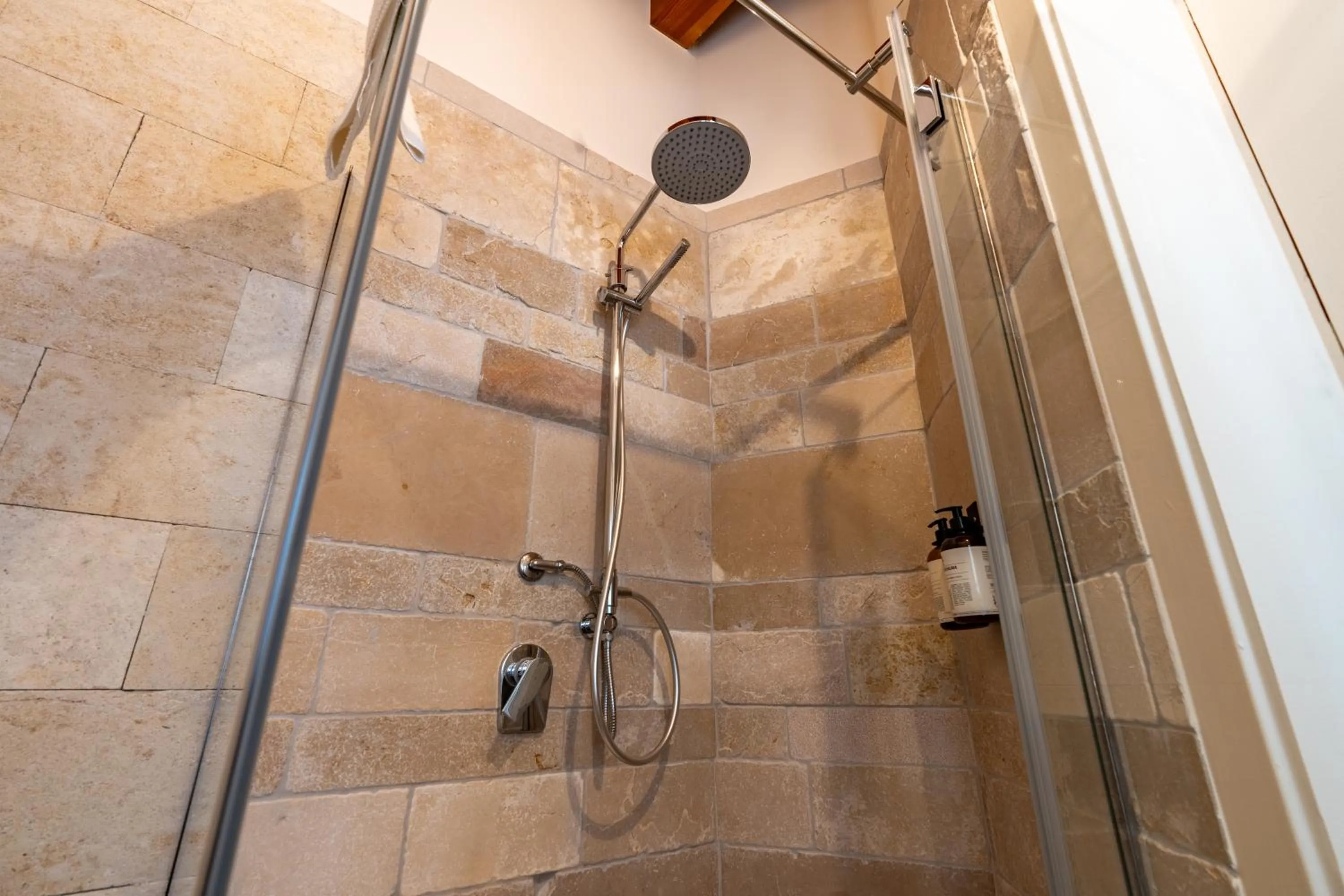 Shower in B&B Palazzo Vittoria