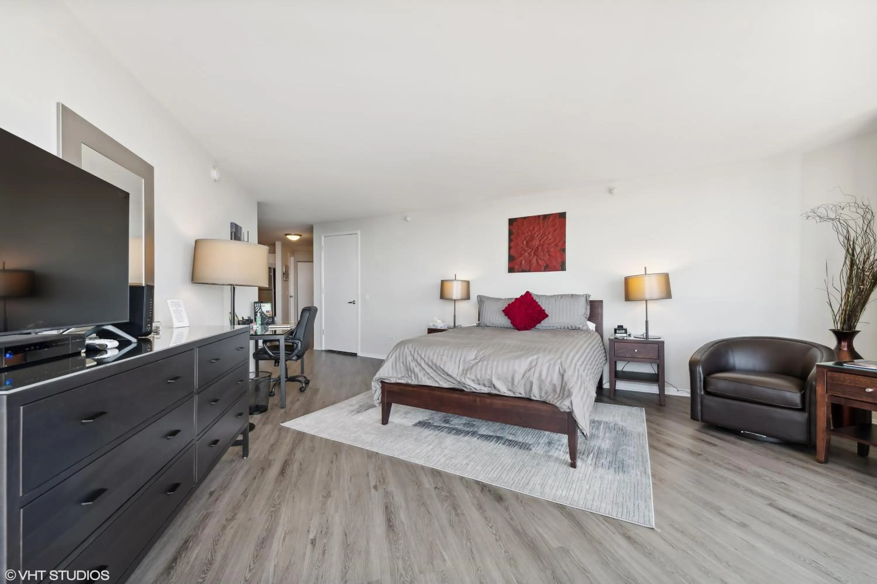 Bed in The Penthouse at Grand Plaza