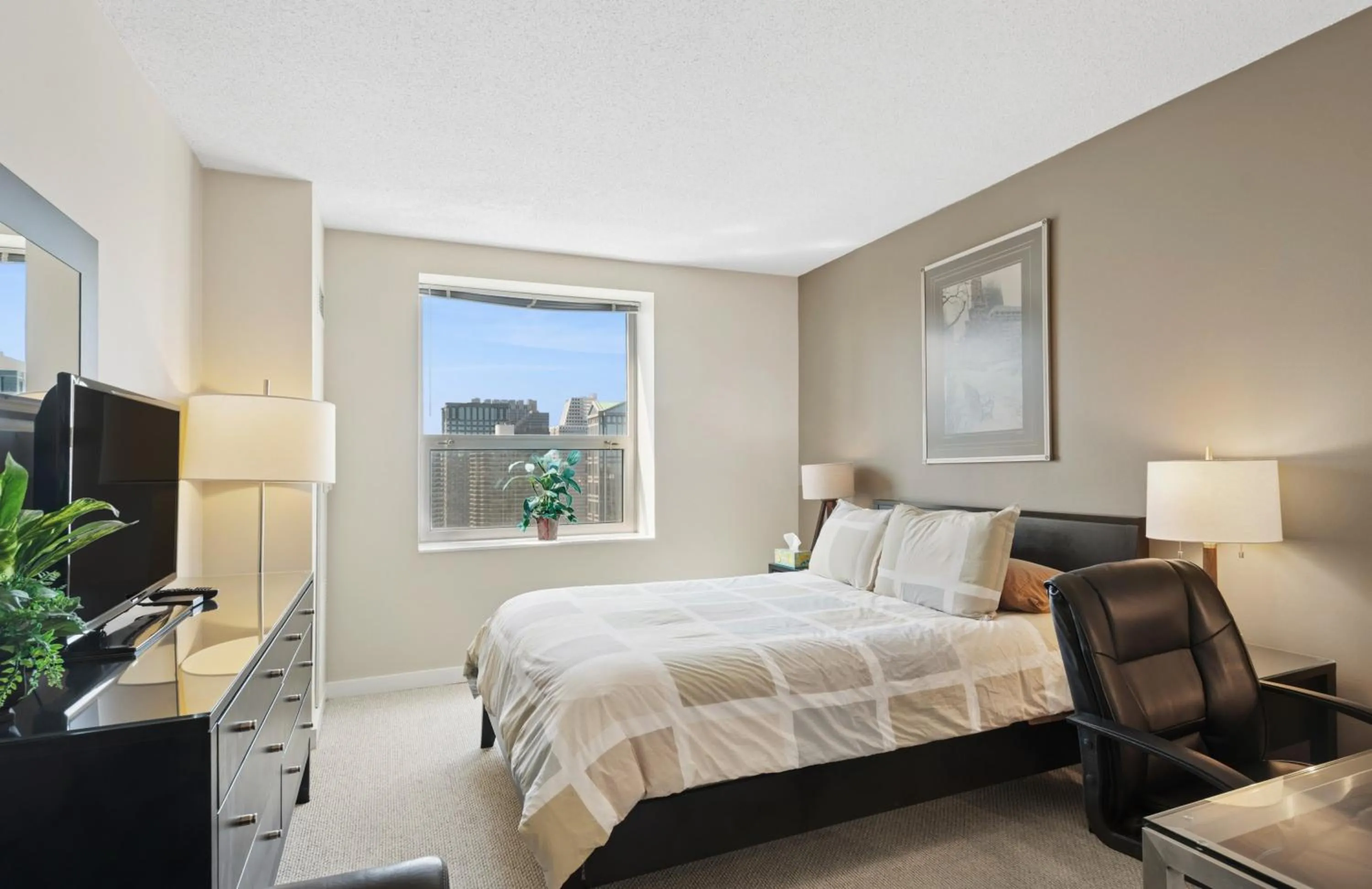 Bedroom, Bed in The Penthouse at Grand Plaza