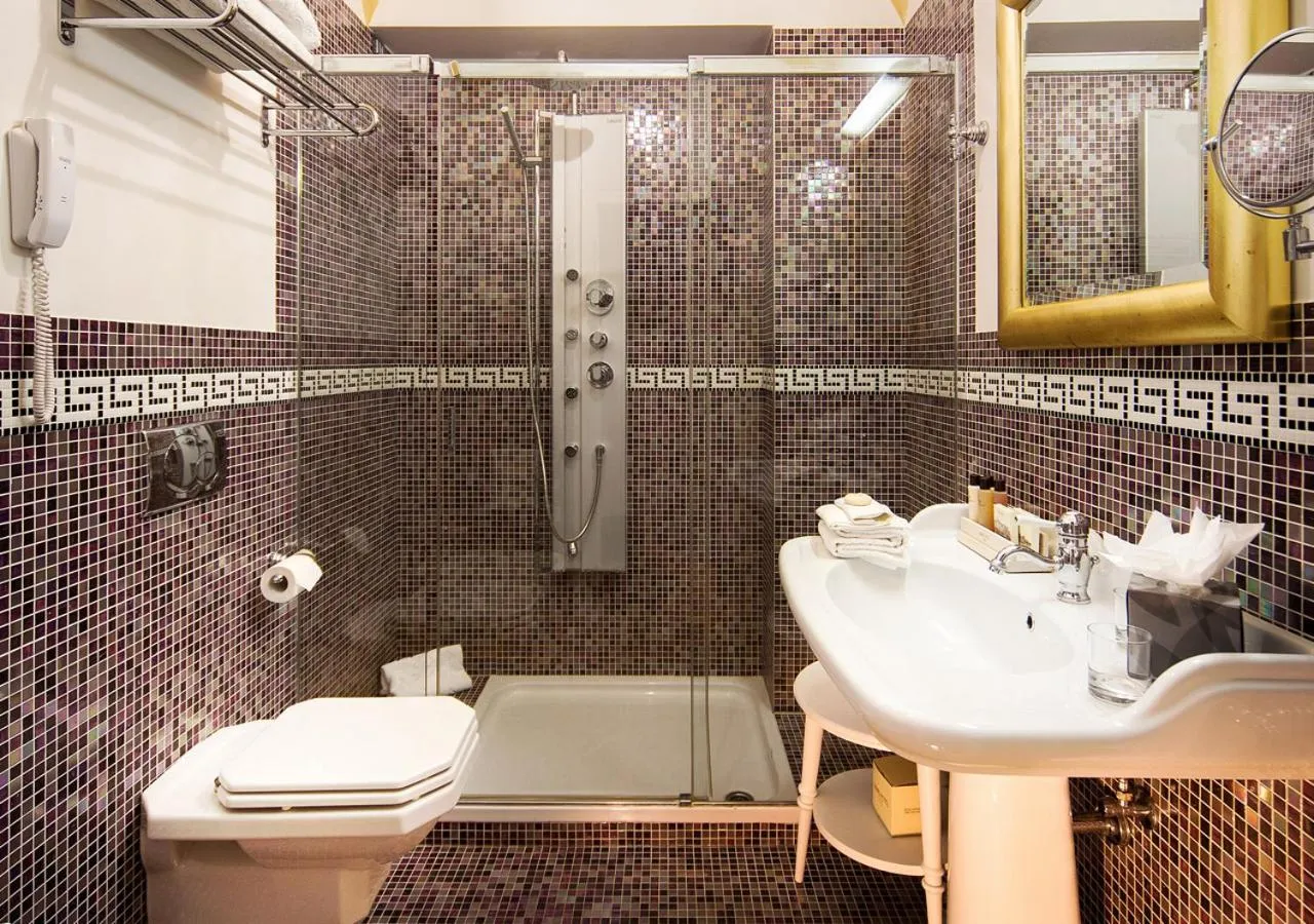 Bathroom in Grand Hotel Rimini
