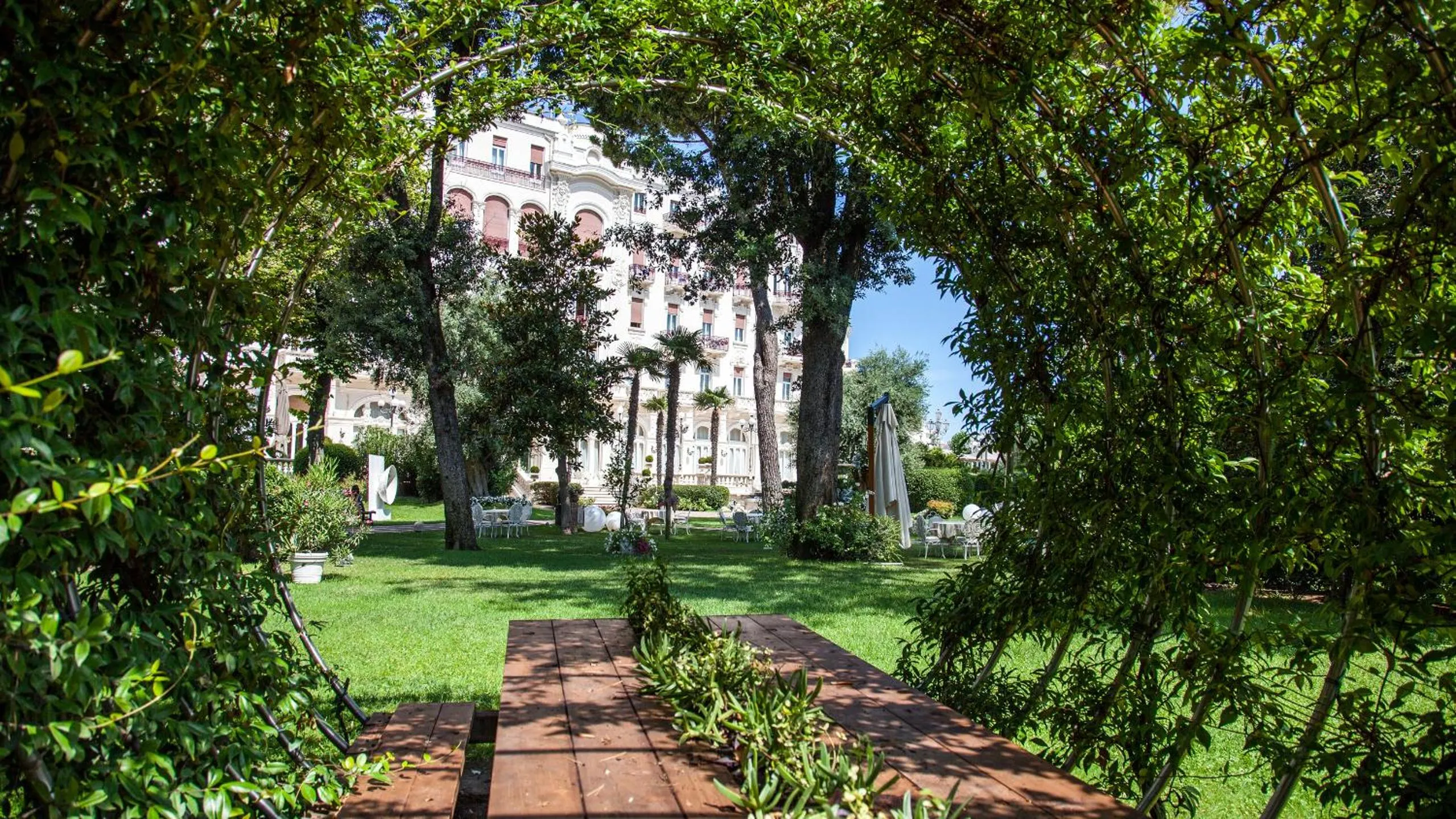 Garden view in Grand Hotel Rimini