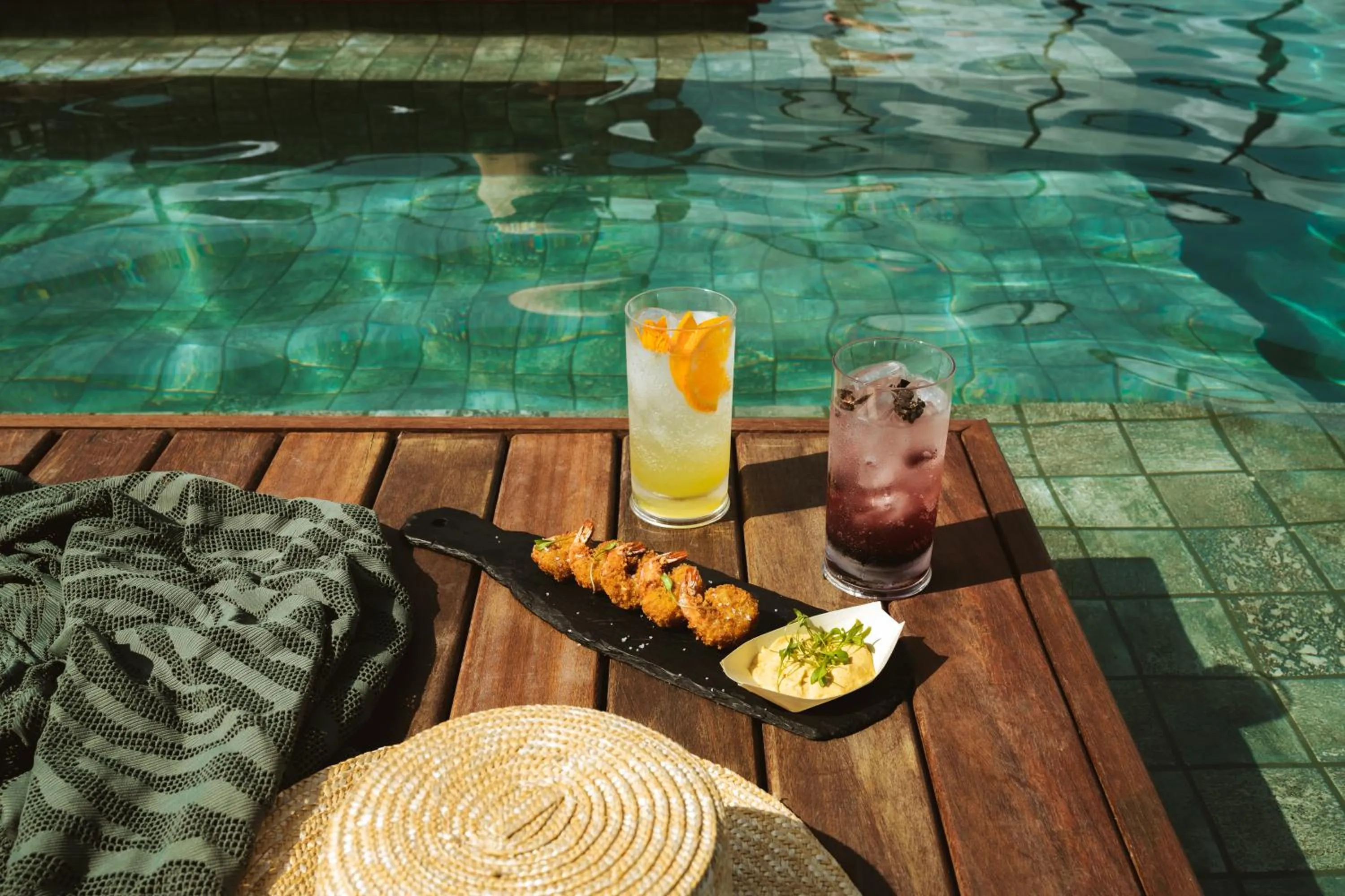 Food and drinks in BA'RA Hotel